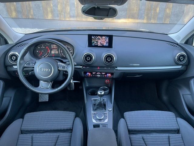 AUDI A3 Sportback 2.0 TDI Attraction quattro-image-17