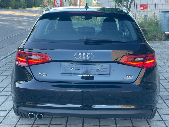 AUDI A3 Sportback 2.0 TDI Attraction quattro-image-9