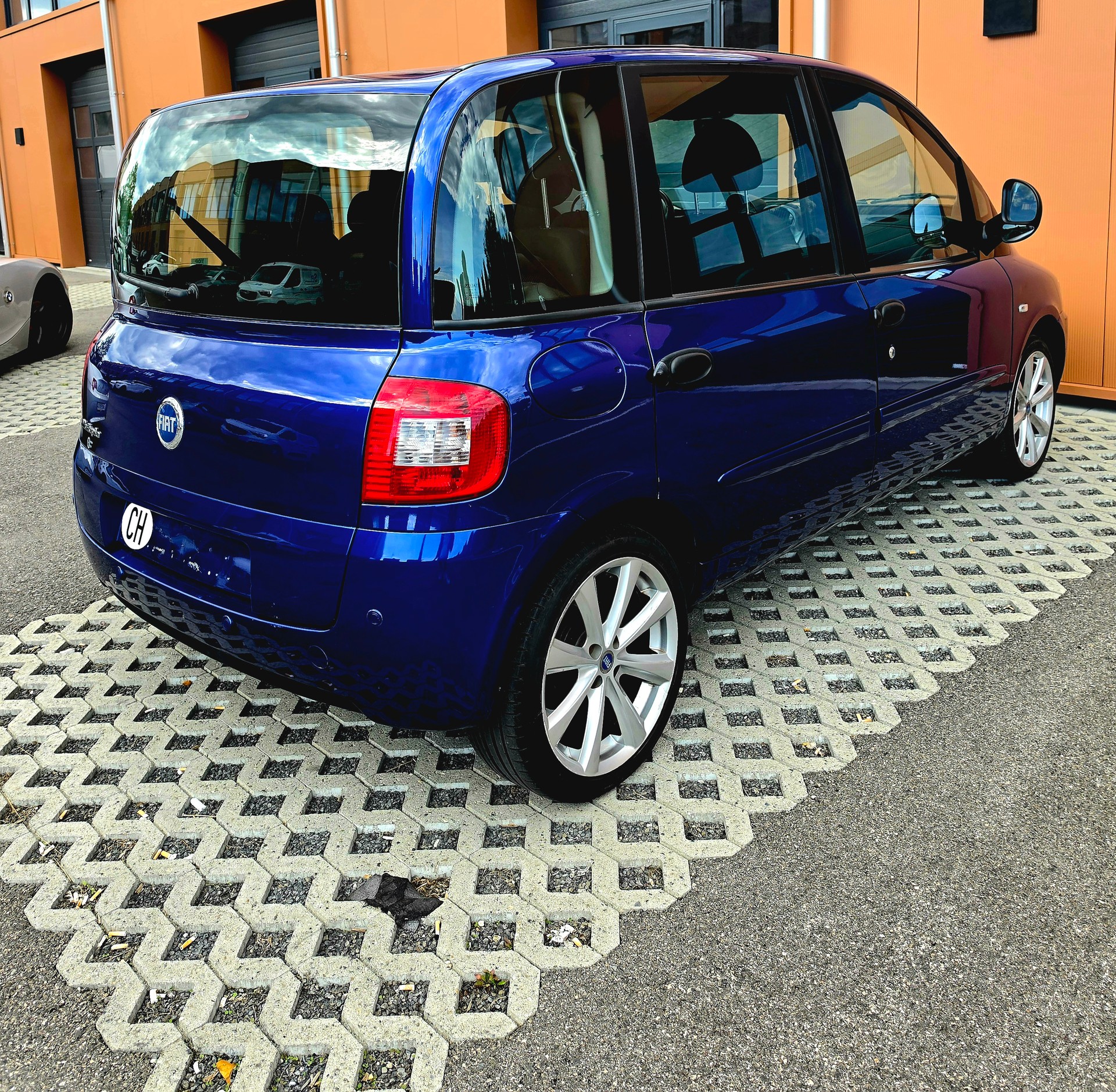 FIAT Multipla 1.6 16V Swiss-image-4