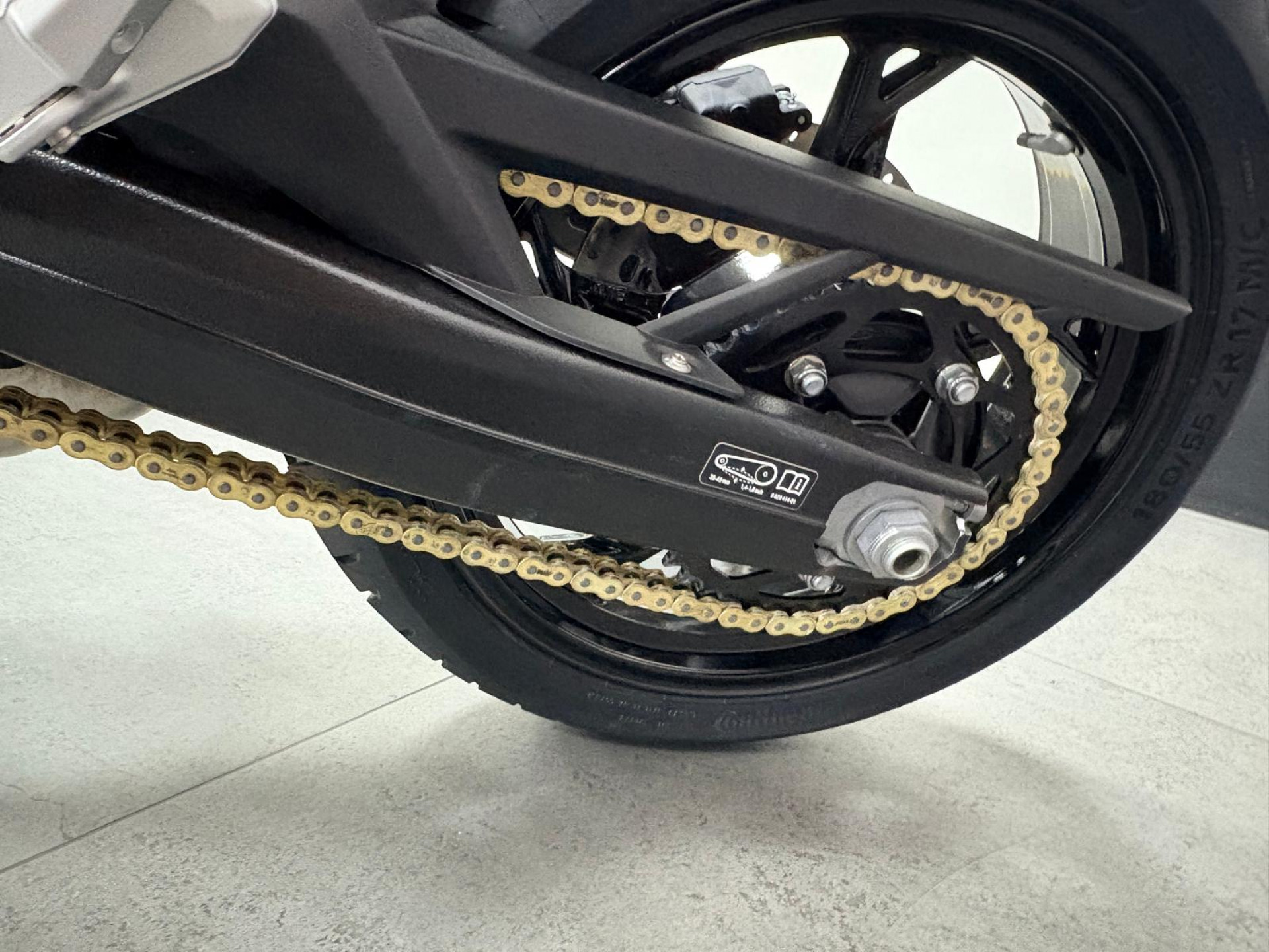 BMW F 900 XR A2 Triple Black-image-6