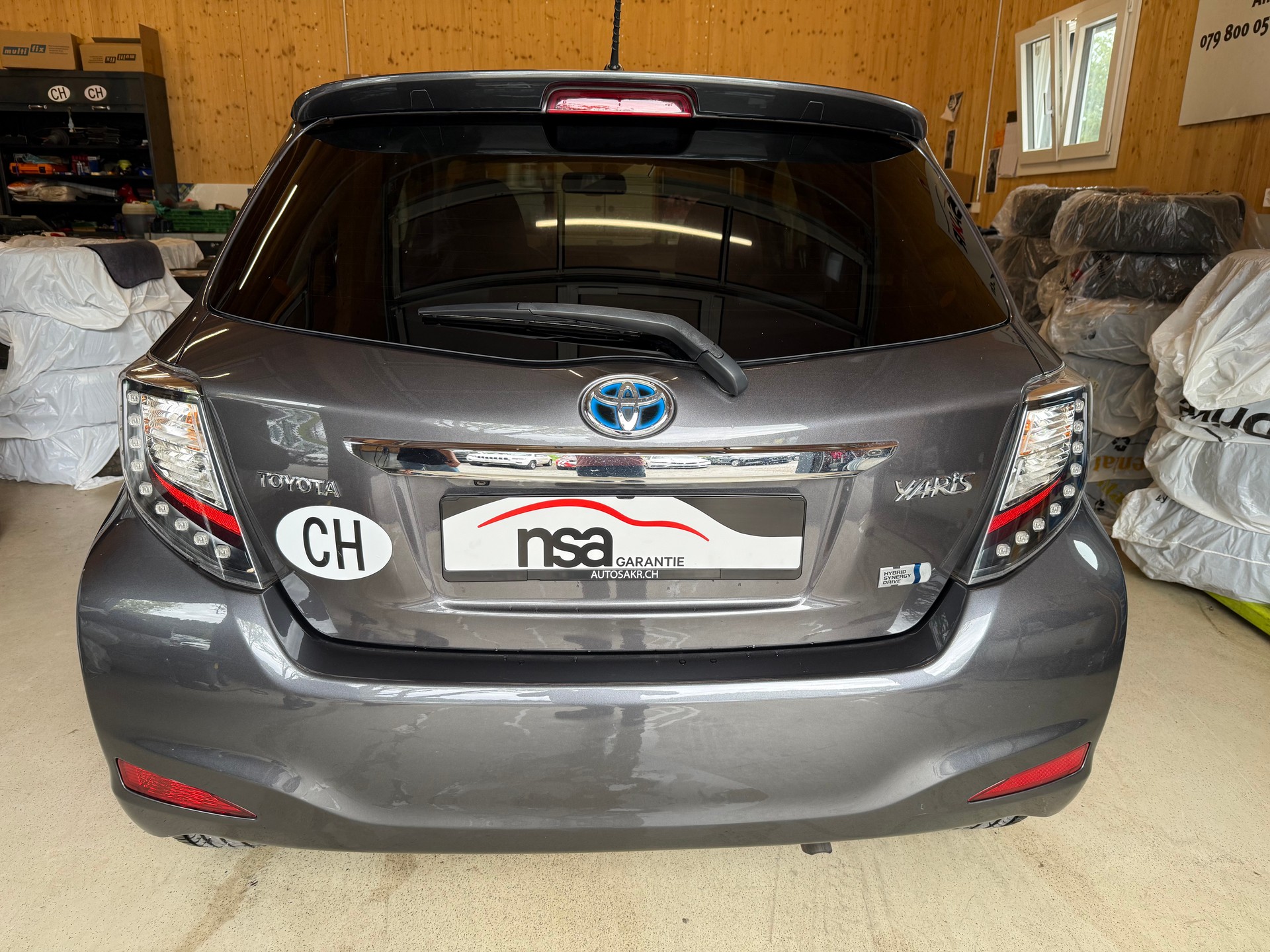 TOYOTA Yaris 1.5 VVT-i Hybrid Sol Premium CVT-image-4