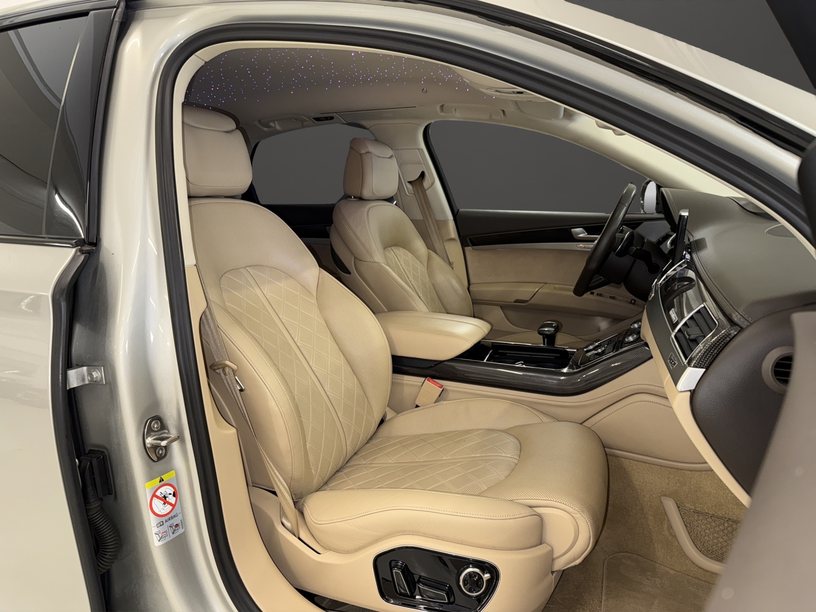 AUDI S8 4.0 TFSI V8 quattro tiptronic-image-7