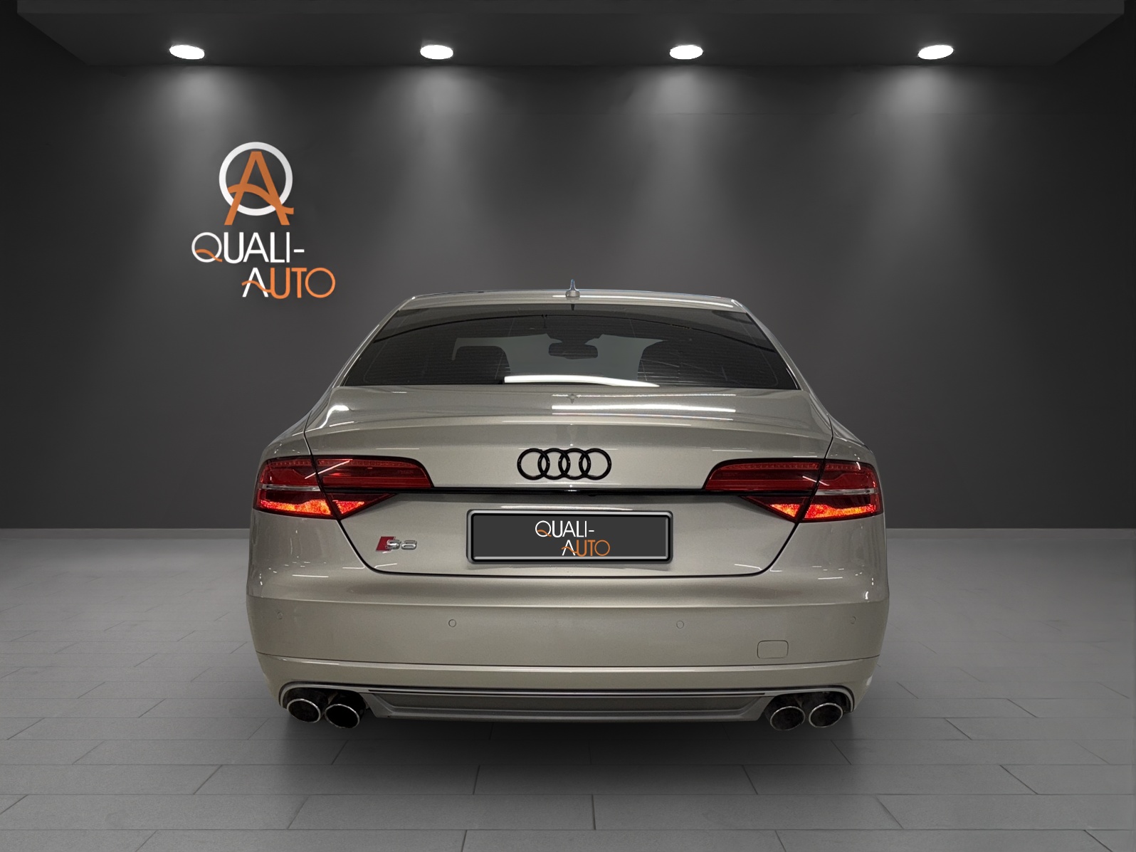 AUDI S8 4.0 TFSI V8 quattro tiptronic-image-4