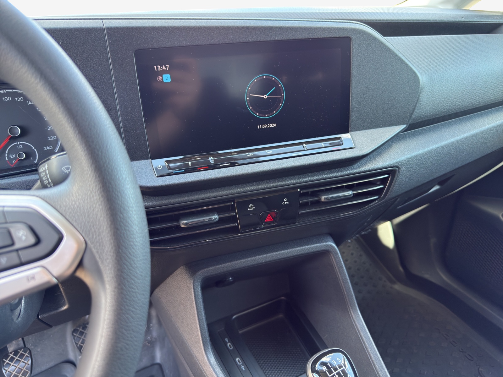 VW Caddy 2.0 TDI-image-15