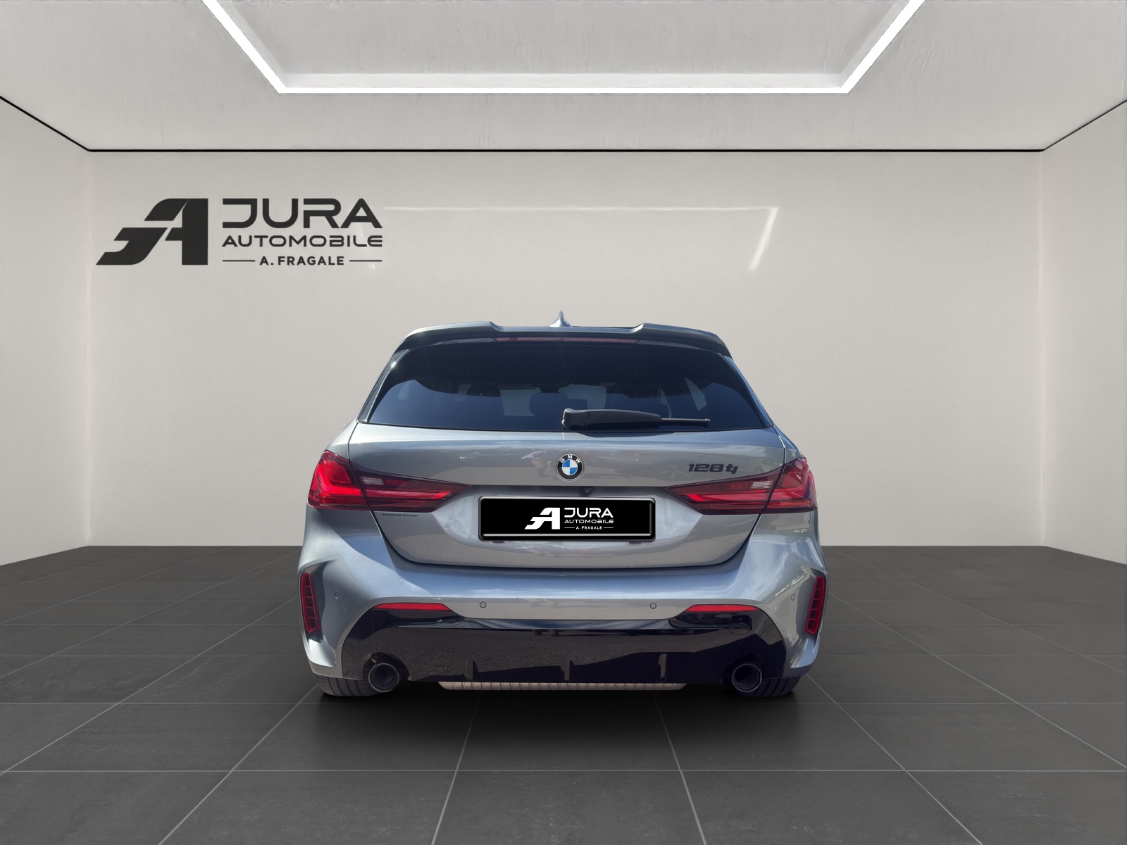 BMW 128ti-image-5