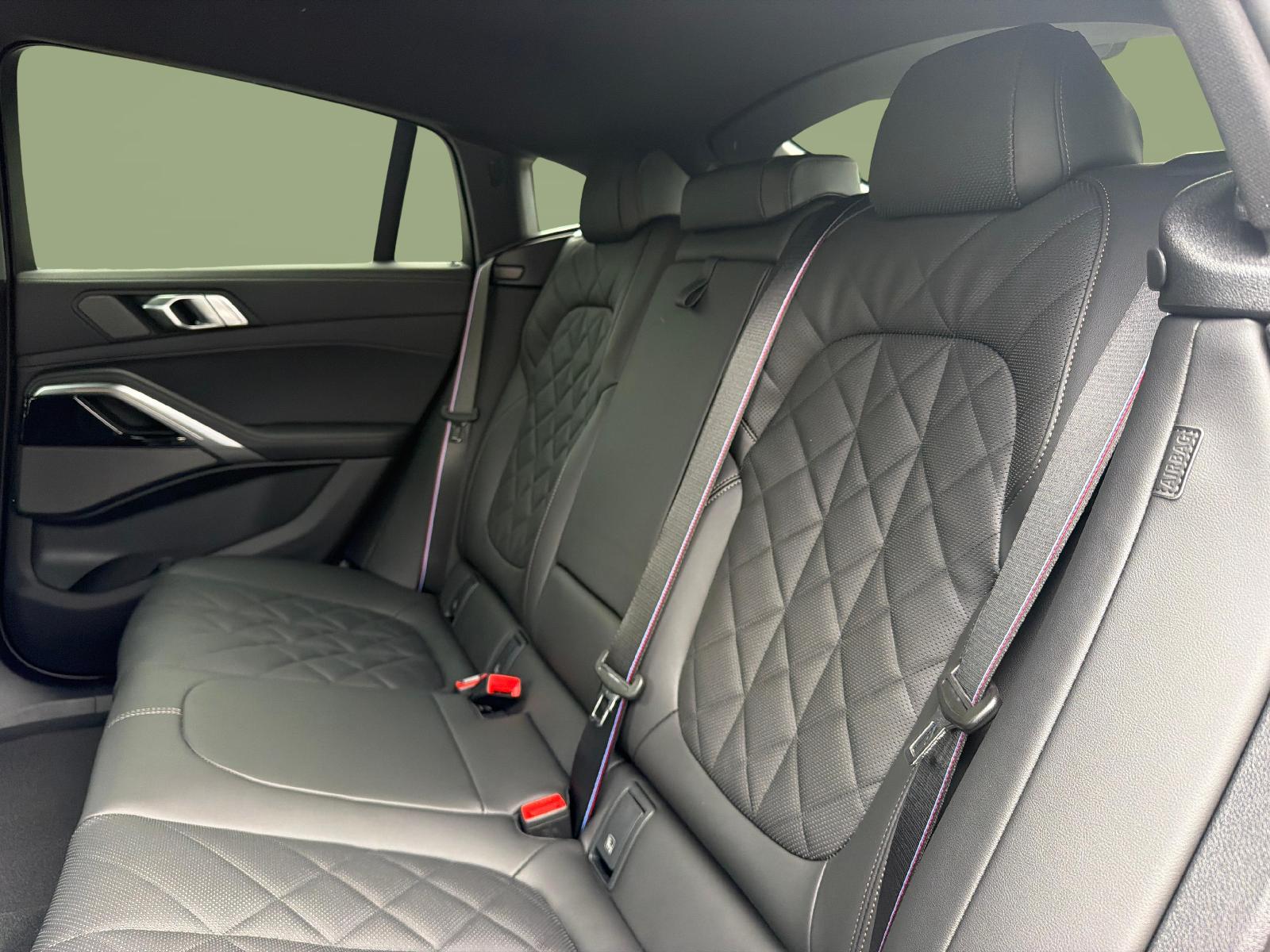 BMW X6 30d xDrive-image-18