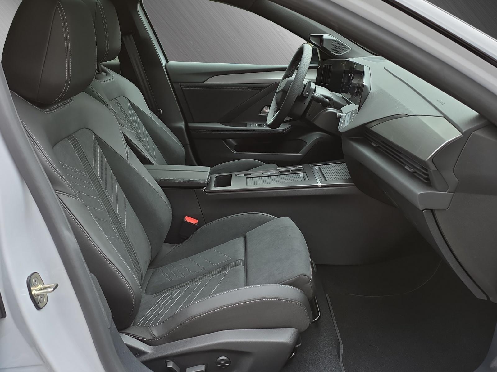 OPEL Astra-e Sports Tourer Ultimate-image-14