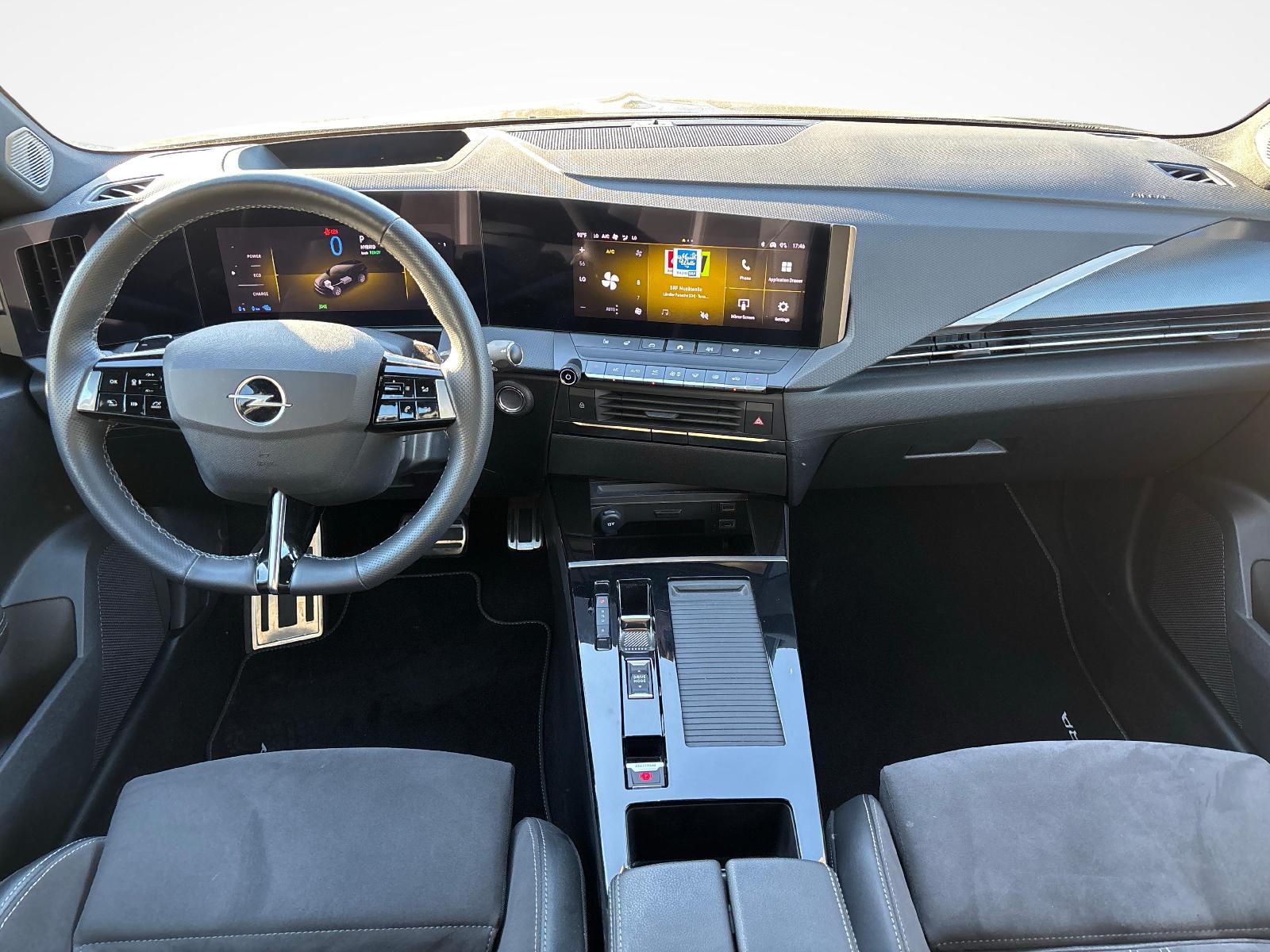 OPEL Astra Sports Tourer 1.6 T PHEV 225 GSe-image-8