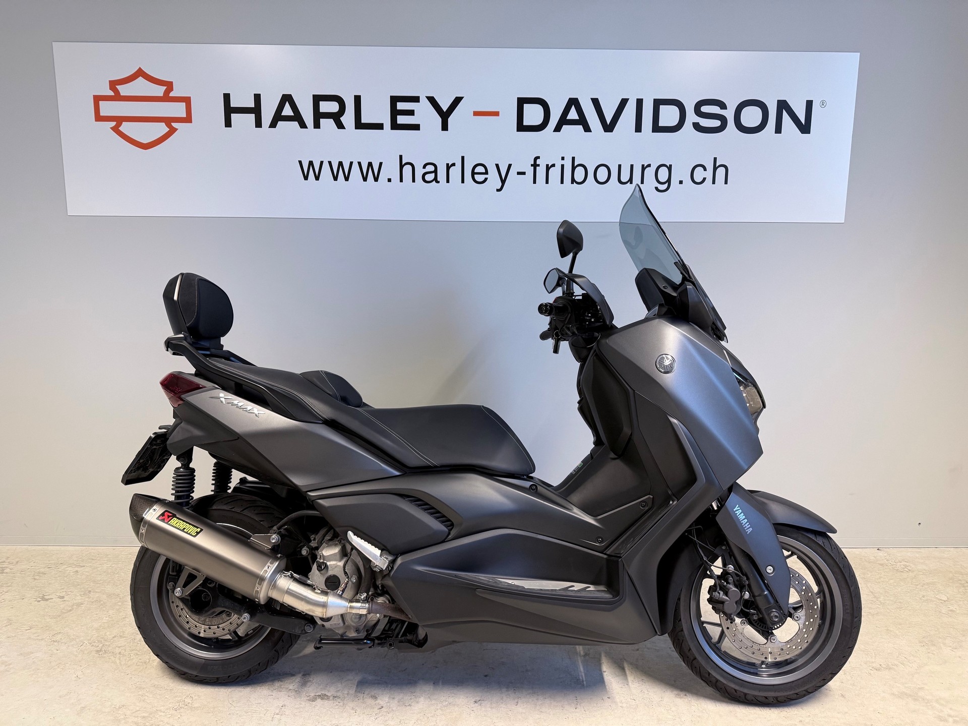 YAMAHA X-Max 300