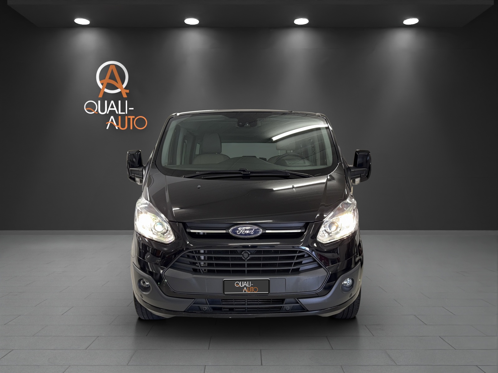 FORD Tourneo Custom 300 L1H1 Titanium-image-1