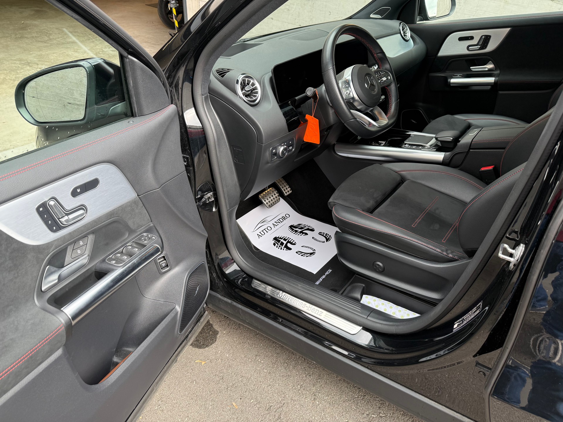 MERCEDES-BENZ GLA 220d 4Matic AMG Line 8G-DCT-image-8