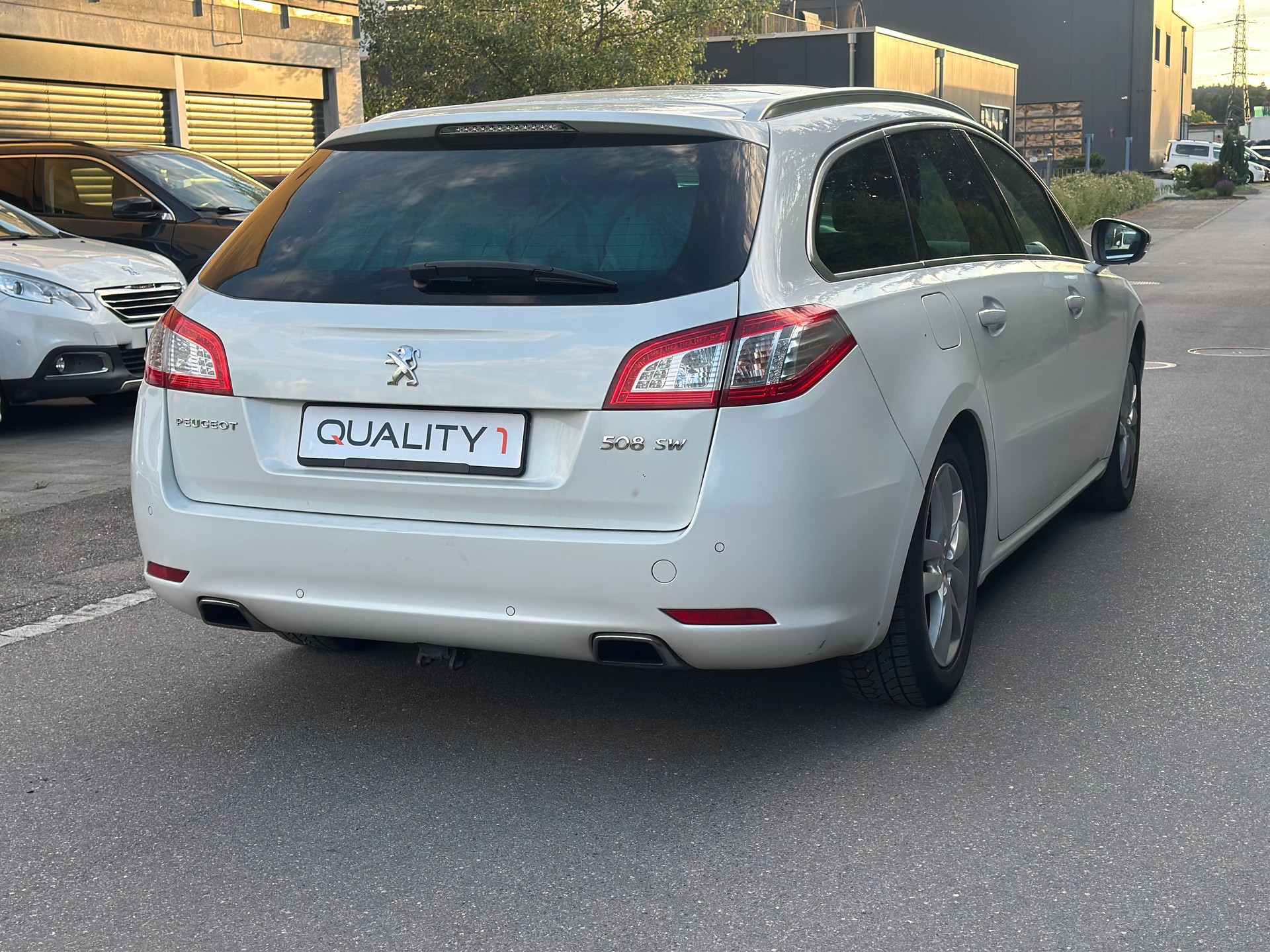 PEUGEOT 508 SW 2.2 HDI GT Automatic-image-3