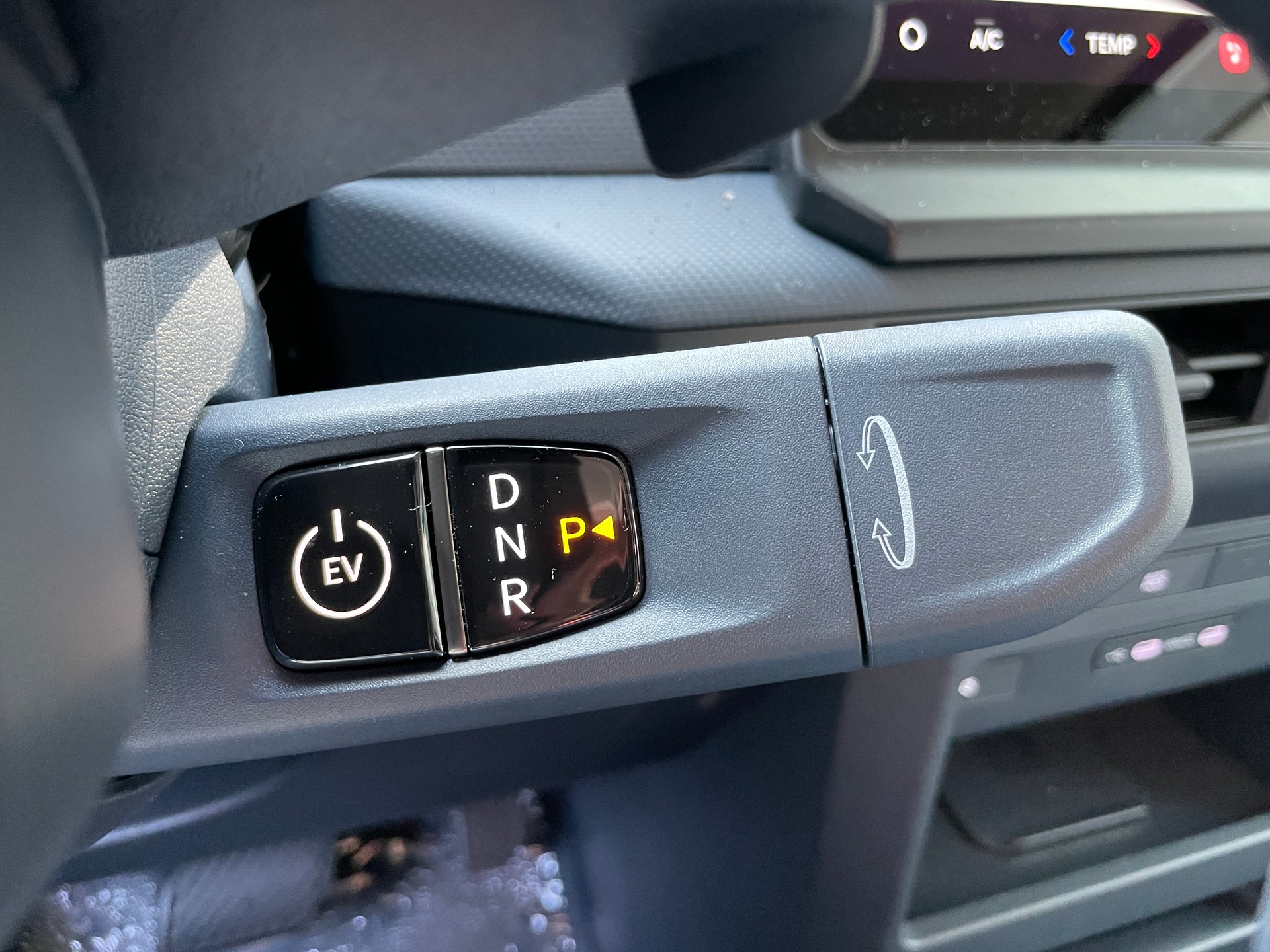 KIA PV5 Cargo 71.2 kWh Elite L2H1, 2-Schiebetüren und Wärmepumpe-image-19