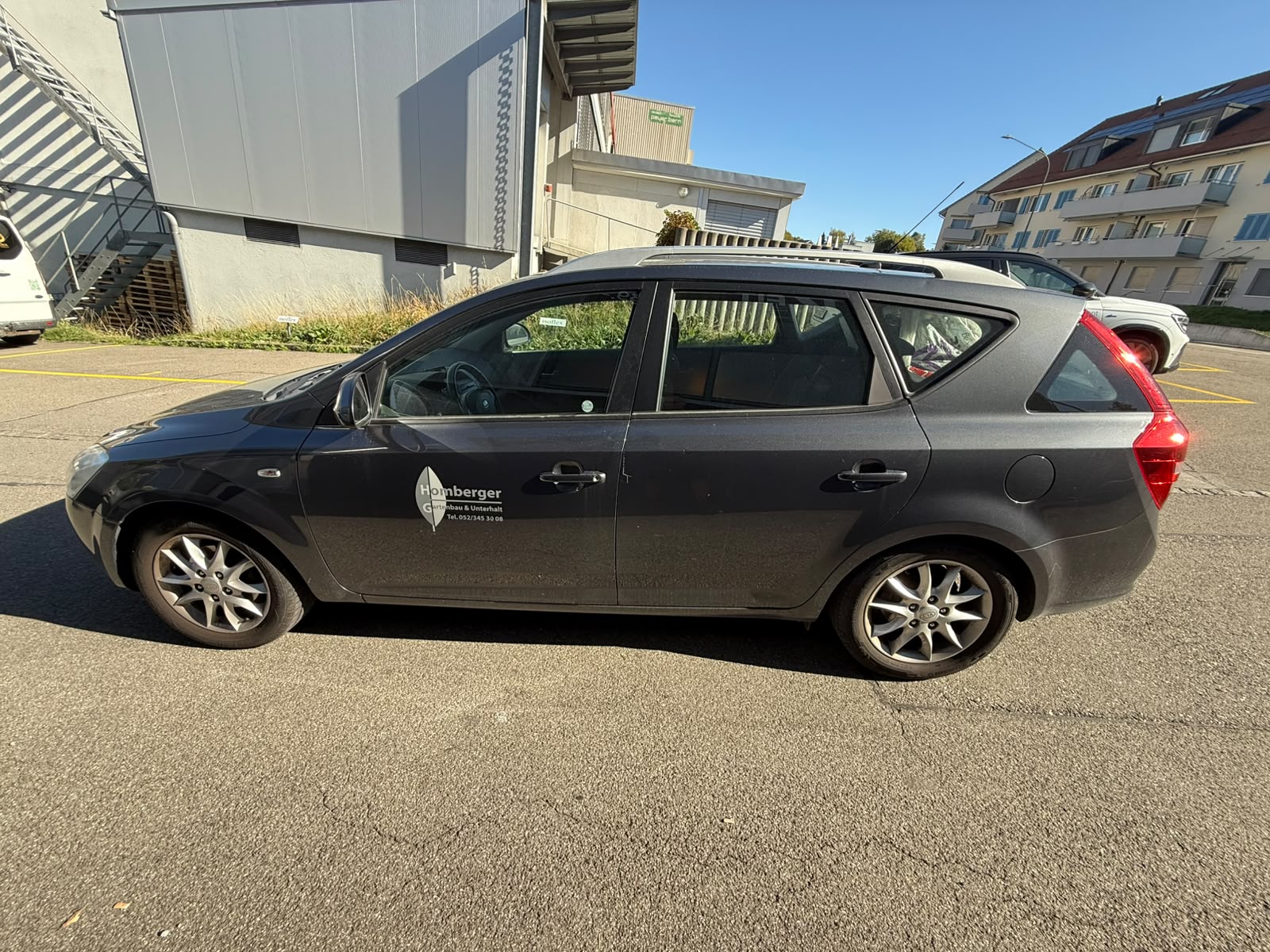 KIA Cee'd Sporty Wagon 2.0 16V Trend-image-5