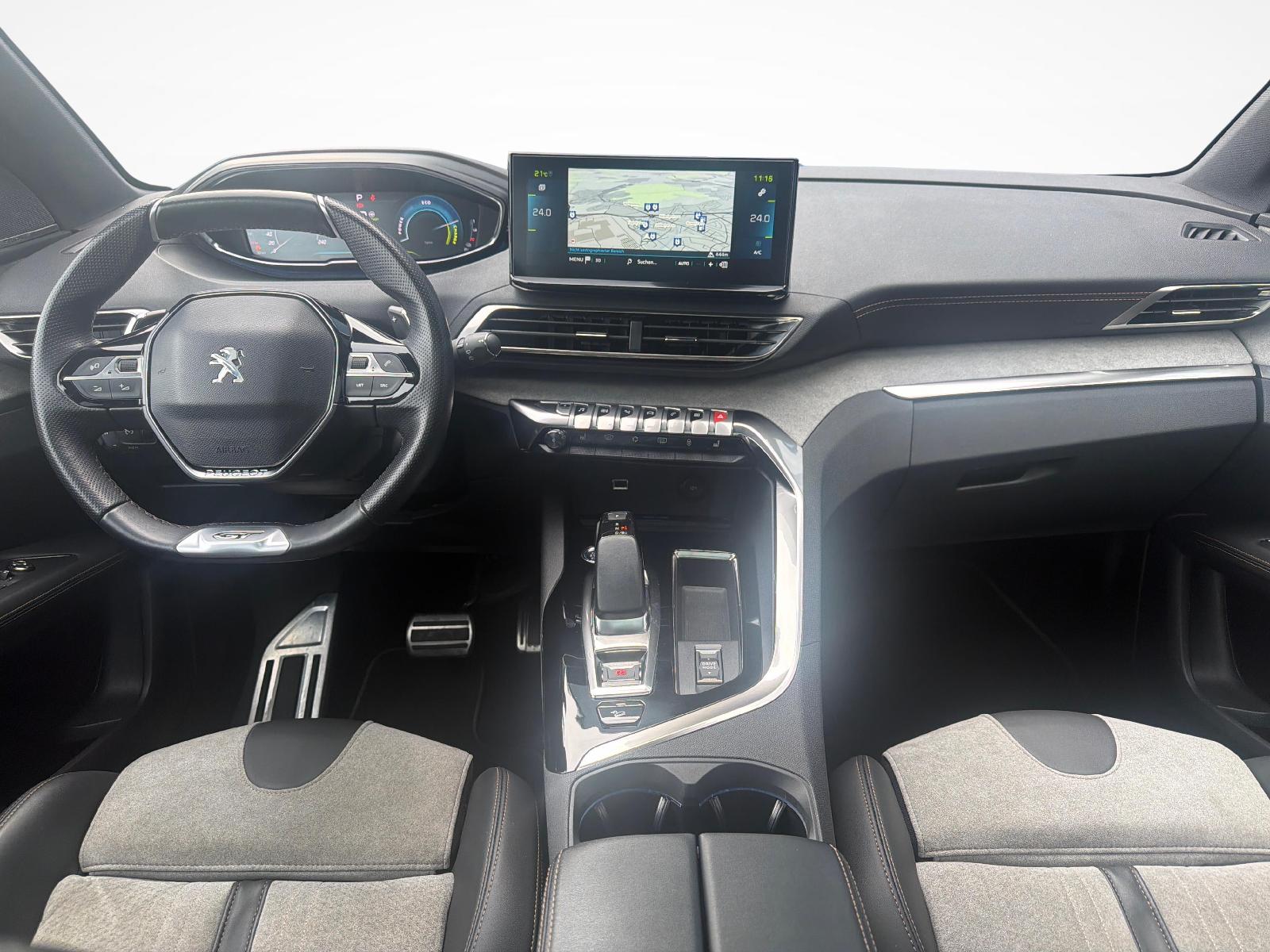 PEUGEOT 3008 1.6 Plug-in Hybrid4 GT Pack-image-8