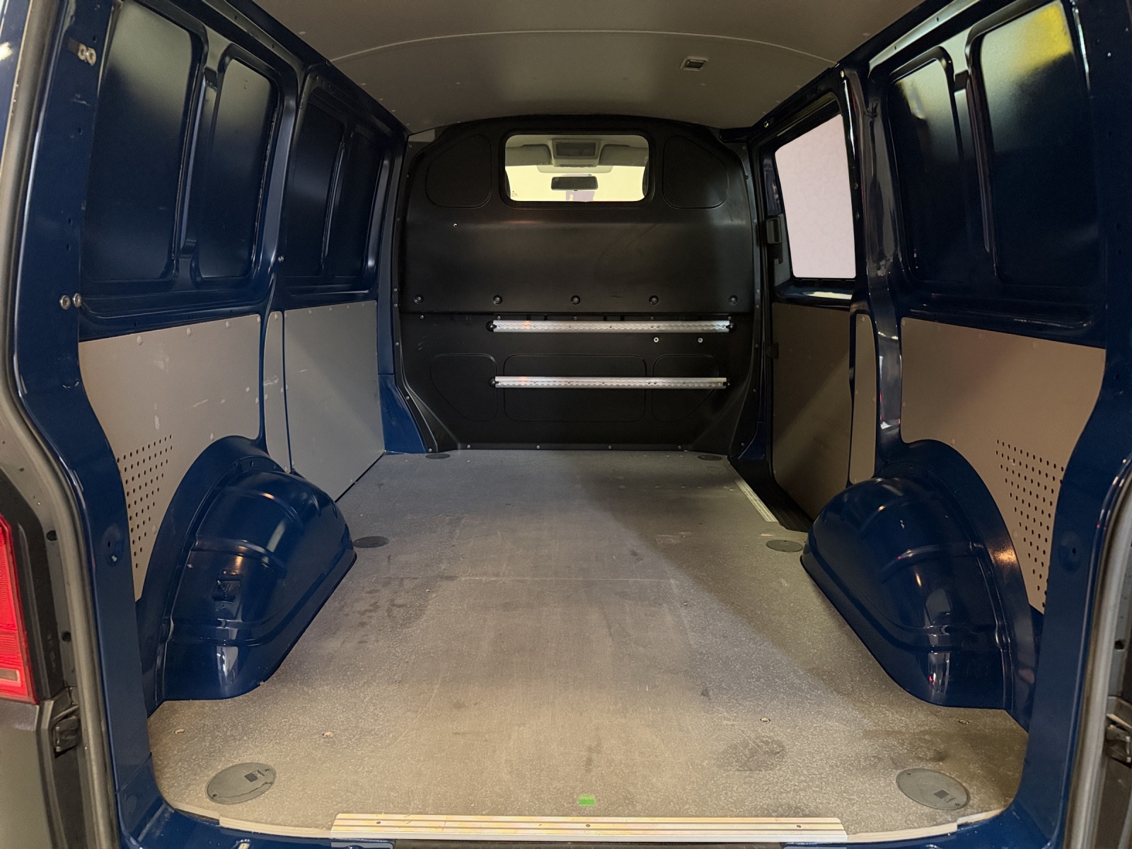 VW T6 2.0 TDI-image-18