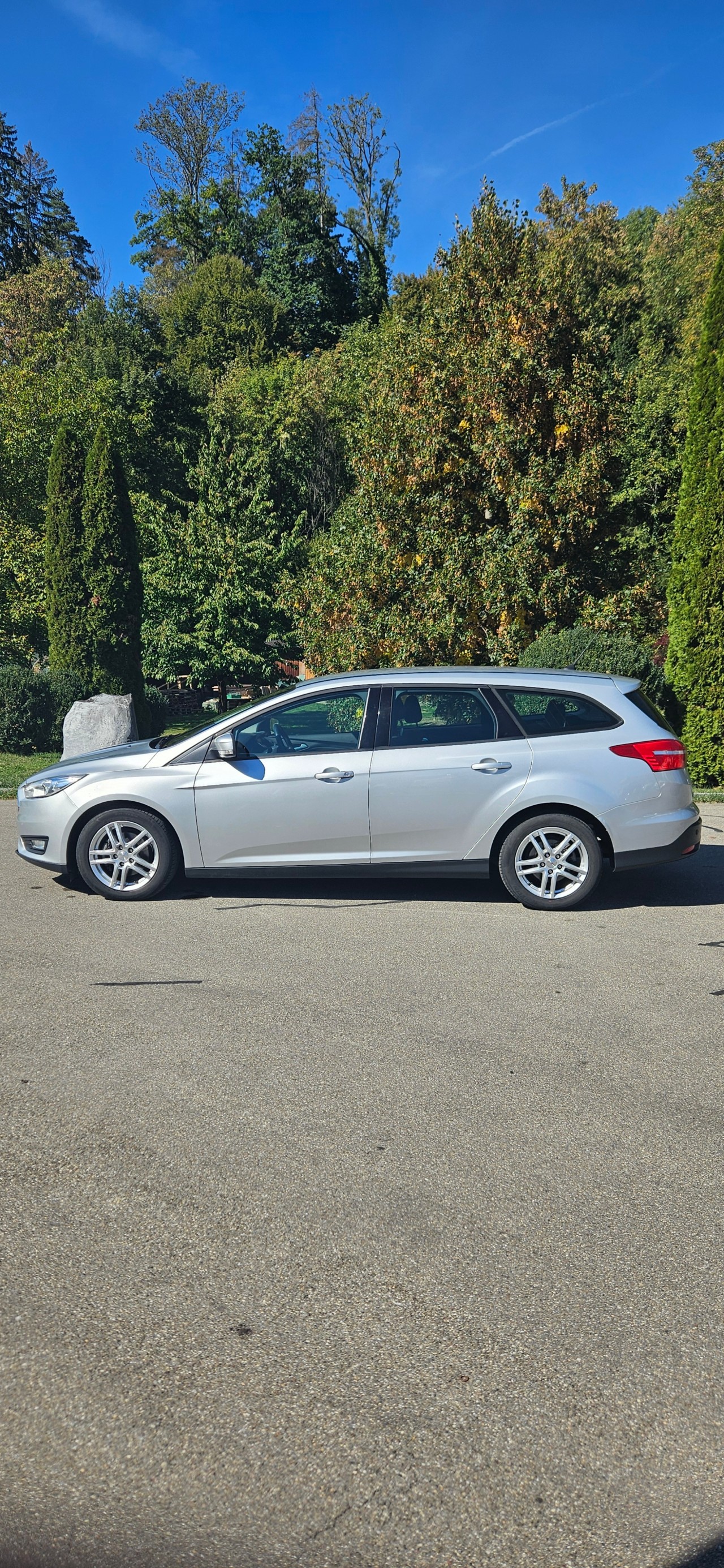 FORD Focus 1.0 SCTi Trend-image-8