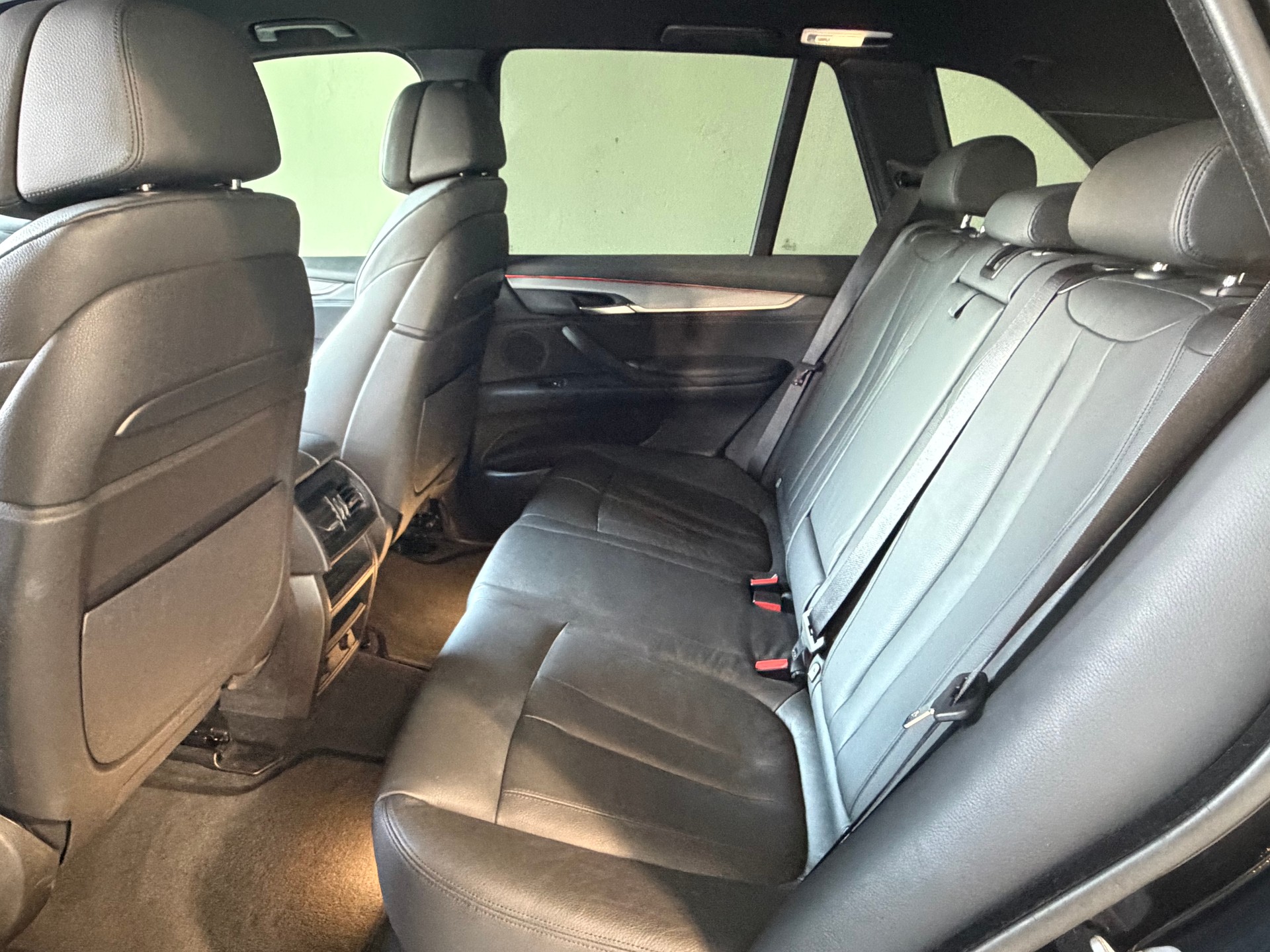 BMW X5 xDrive 40d Steptronic *** M-Sport ***-image-17