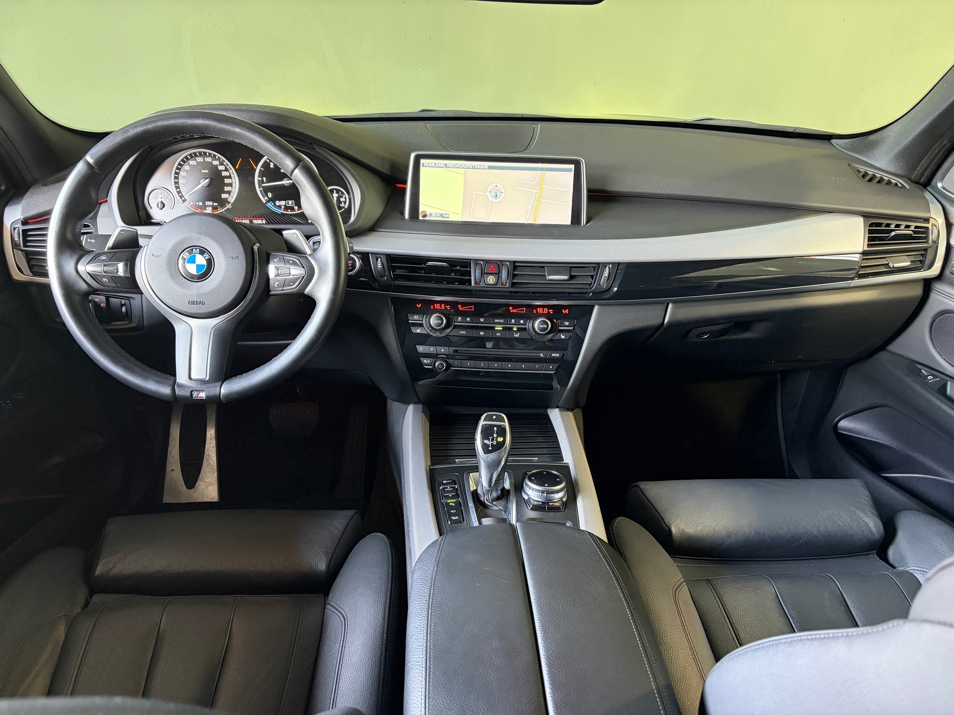 BMW X5 xDrive 40d Steptronic *** M-Sport ***-image-8