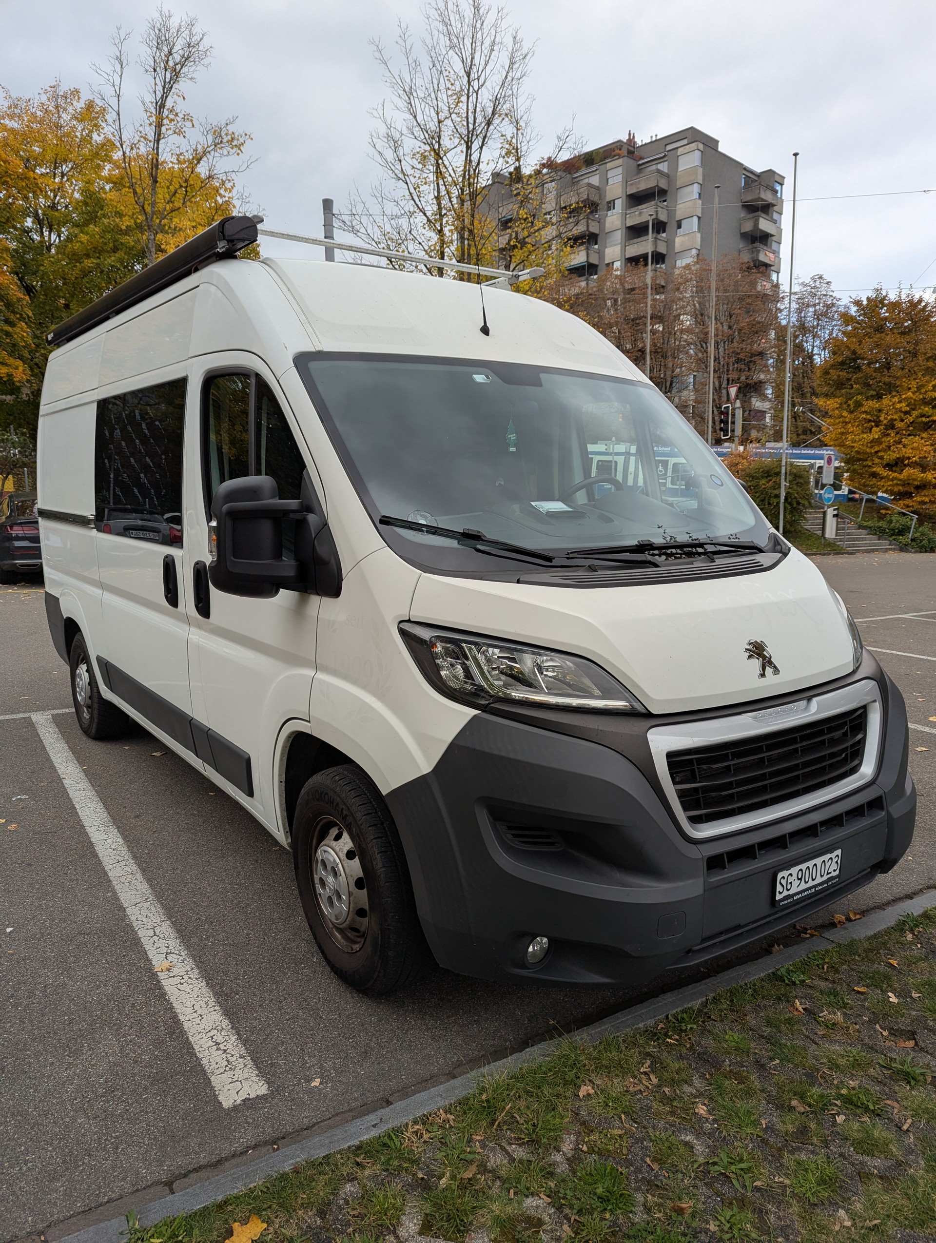 PEUGEOT 2.0 HDI 333 Allure L2H2 Camper-image-3