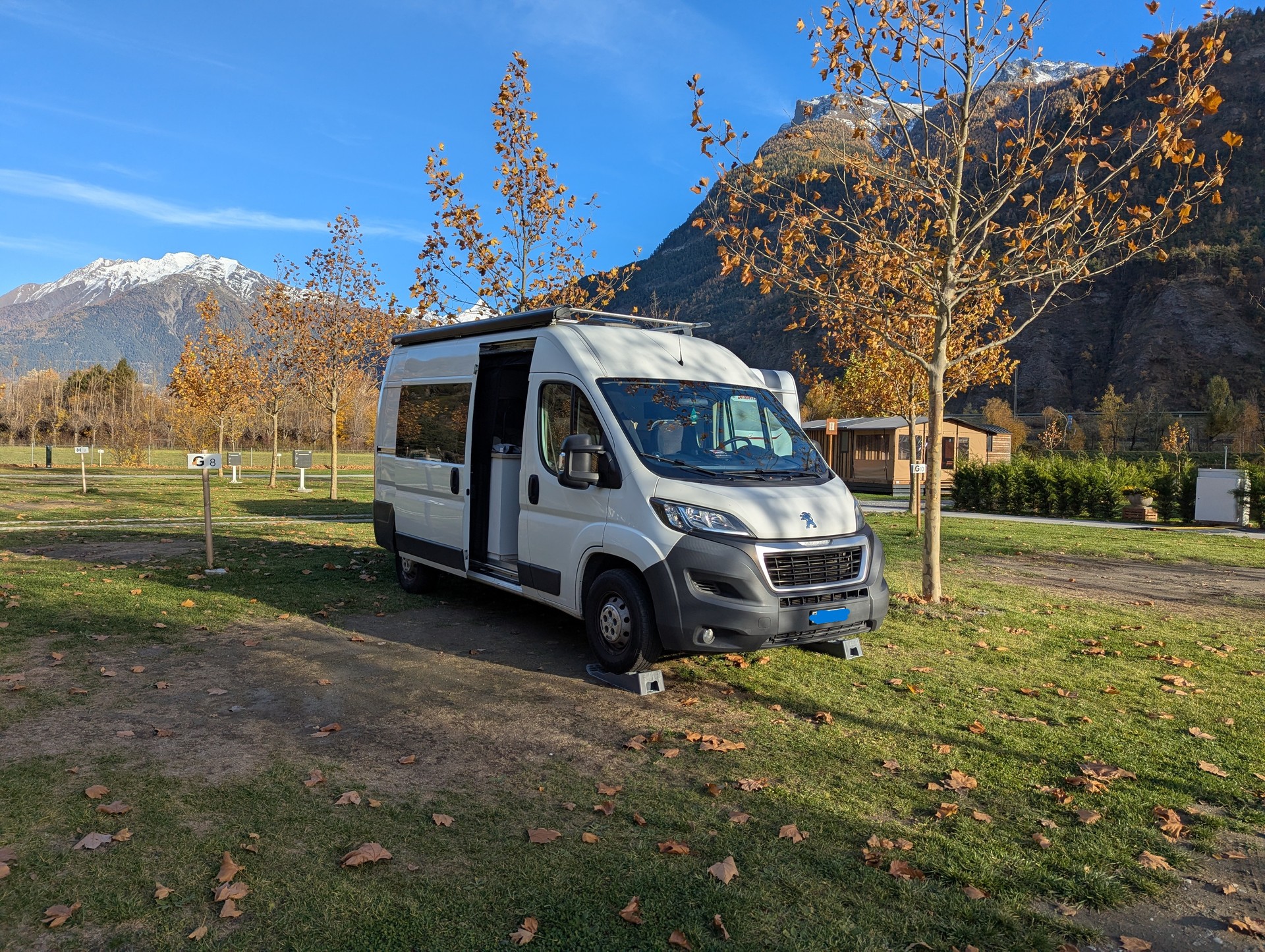 PEUGEOT 2.0 HDI 333 Allure L2H2 Camper