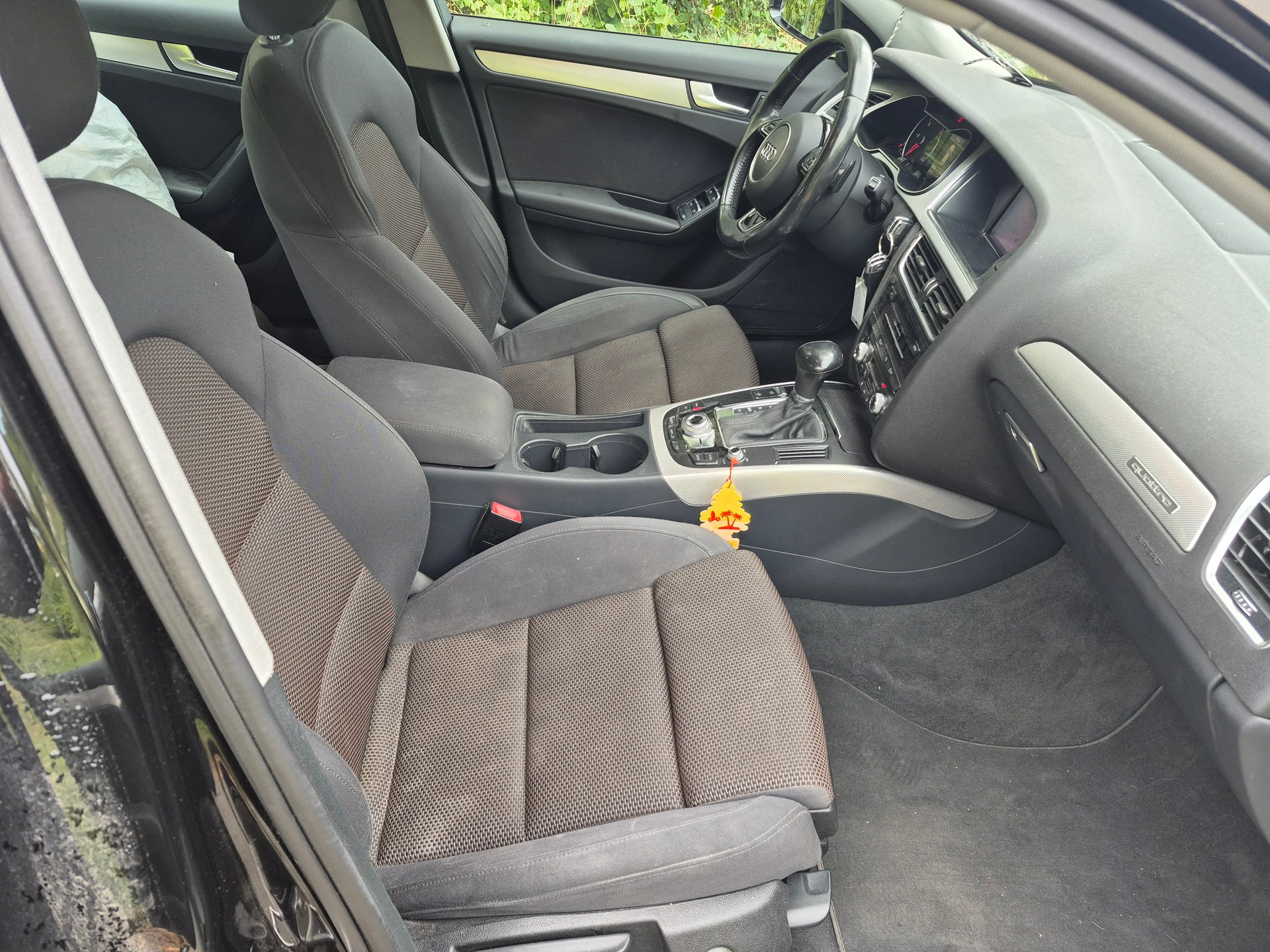 AUDI A4 allroad 2.0 TDI quattro S-tronic-image-7