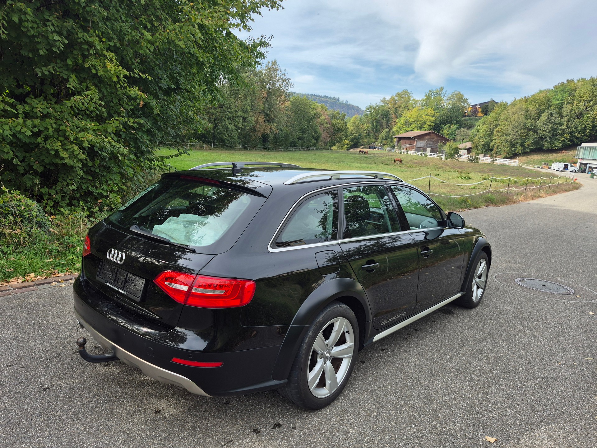 AUDI A4 allroad 2.0 TDI quattro S-tronic-image-3