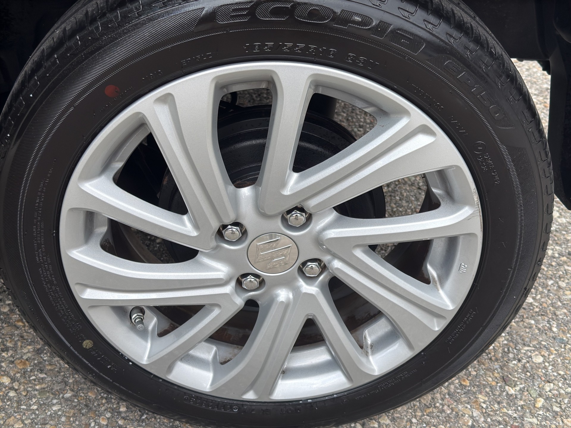 SUZUKI Swift 1.2 Compact + 4x4 Hybrid-image-28