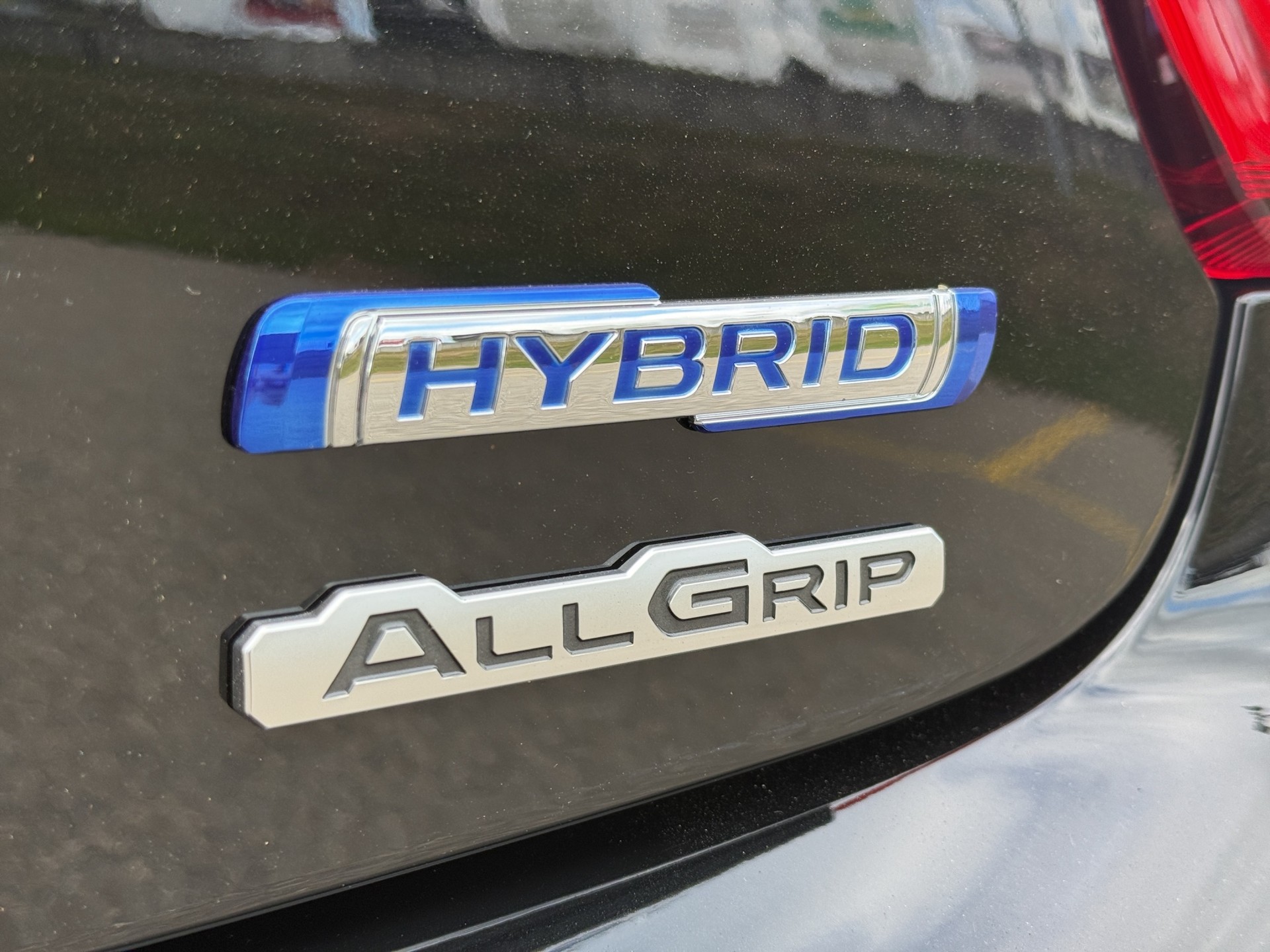 SUZUKI Swift 1.2 Compact + 4x4 Hybrid-image-29