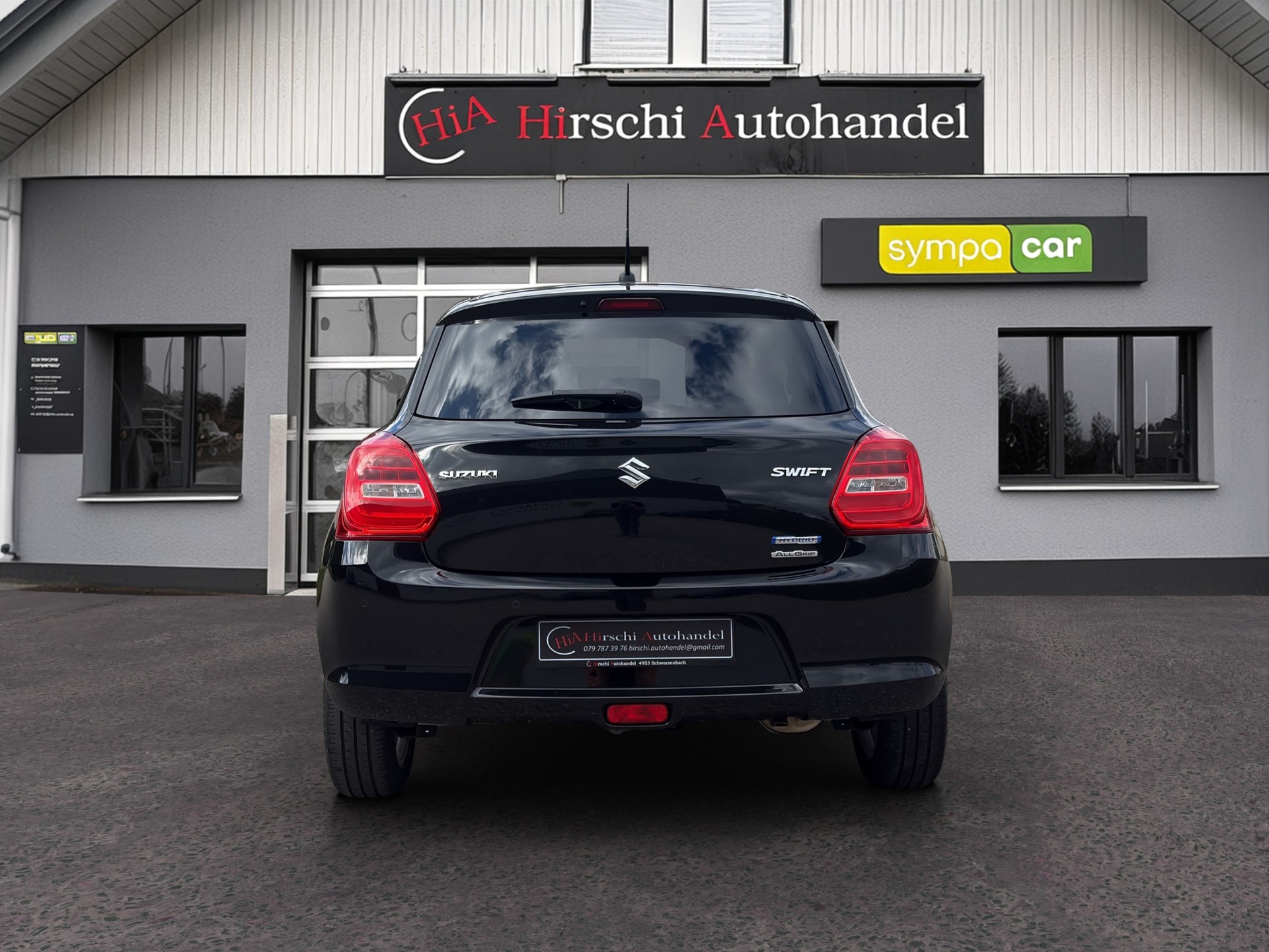 SUZUKI Swift 1.2 Compact + 4x4 Hybrid-image-8