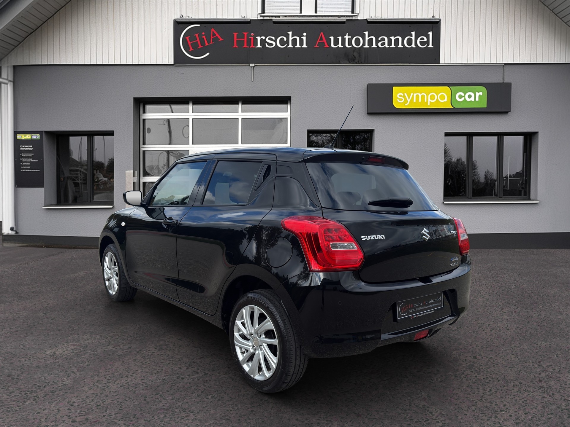 SUZUKI Swift 1.2 Compact + 4x4 Hybrid-image-6
