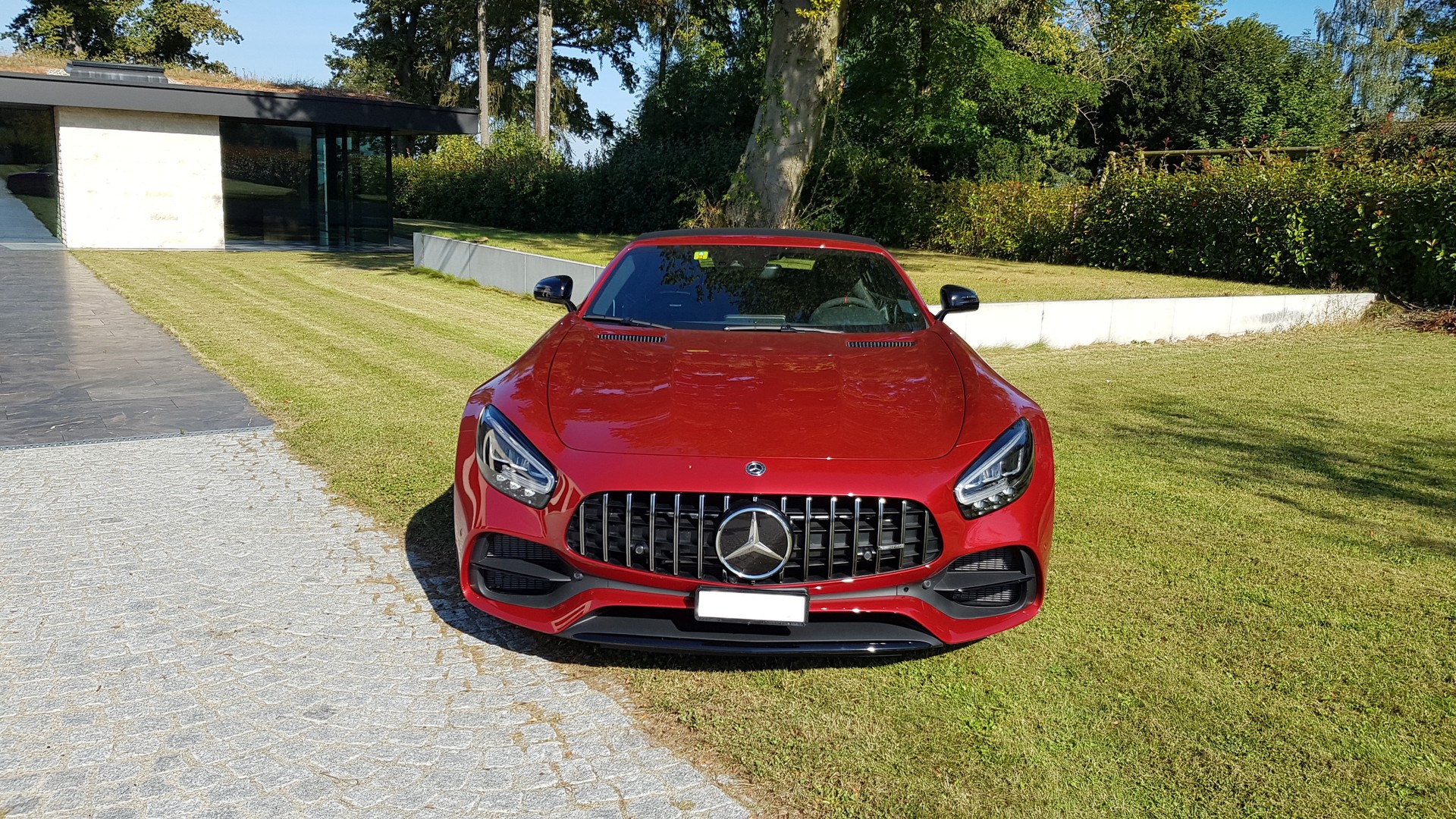 MERCEDES-BENZ AMG GT C-image-1