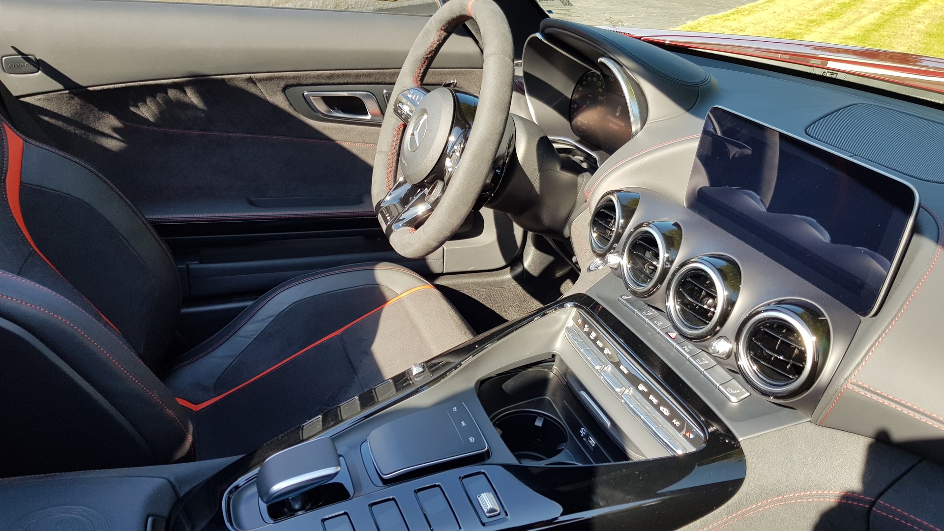 MERCEDES-BENZ AMG GT C-image-4
