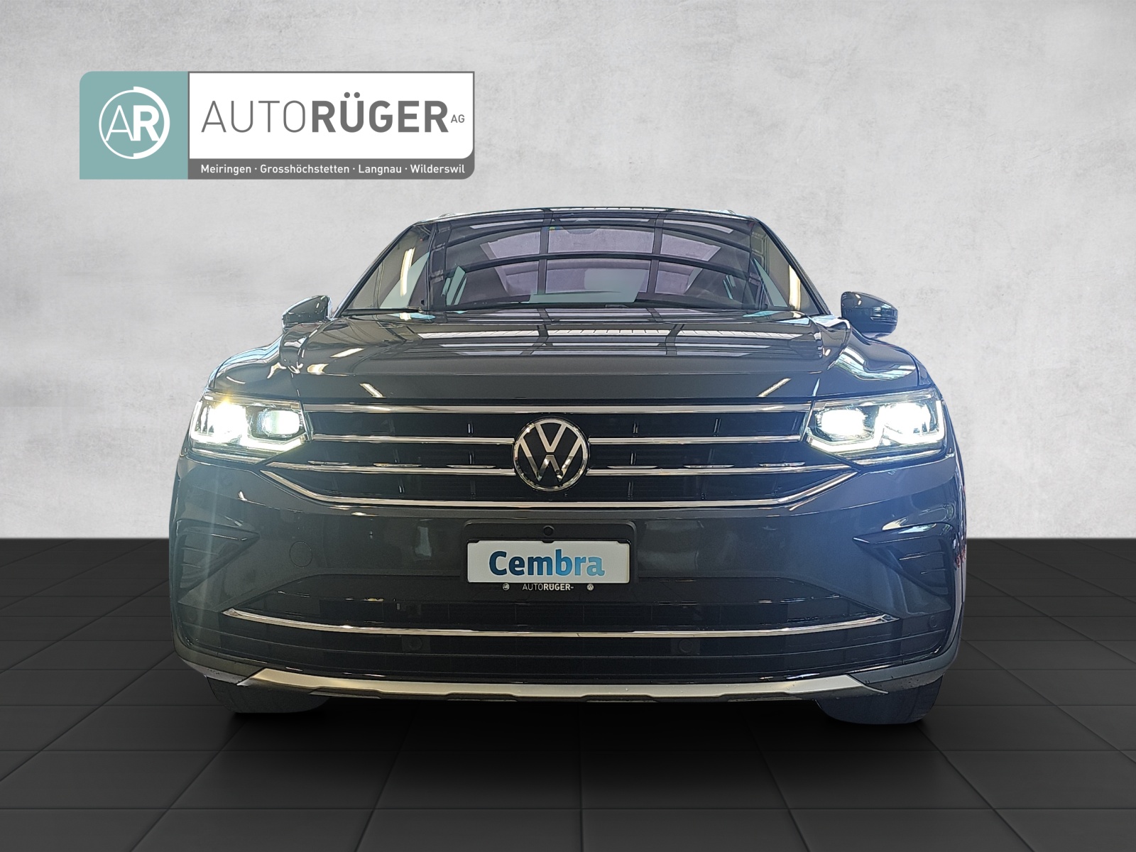 VW Tiguan 2.0TSI Elegance 4Motion DSG-image-1
