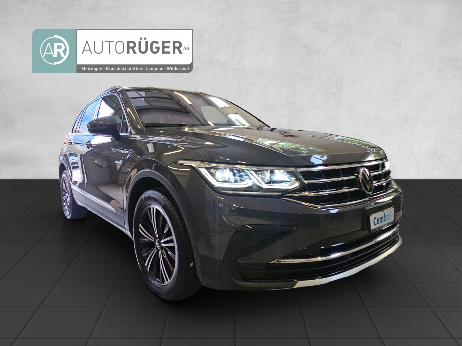 VW Tiguan 2.0TSI Elegance 4Motion DSG-image-7