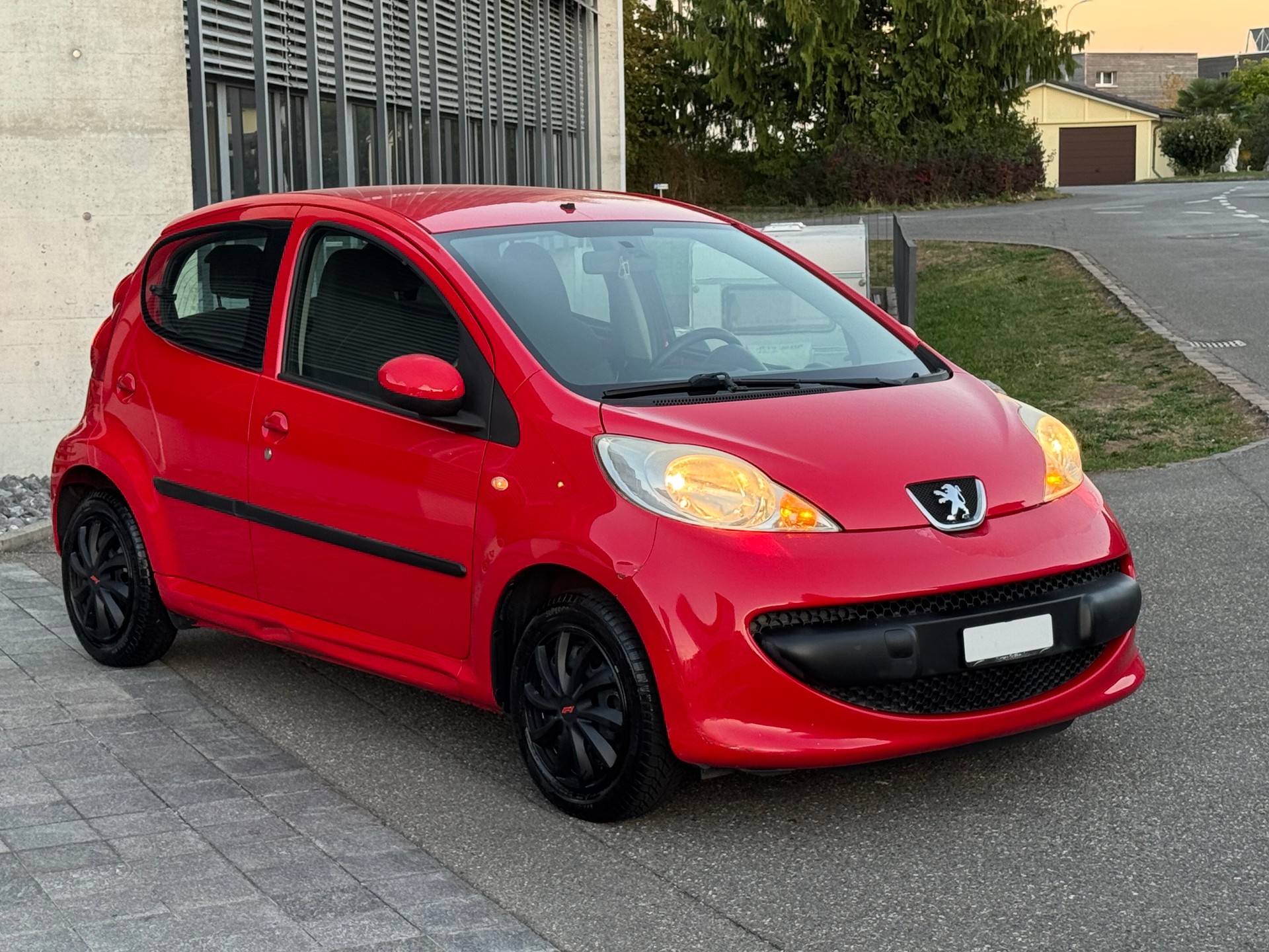PEUGEOT 107 1.0 City Move 2-Tronic-image-1