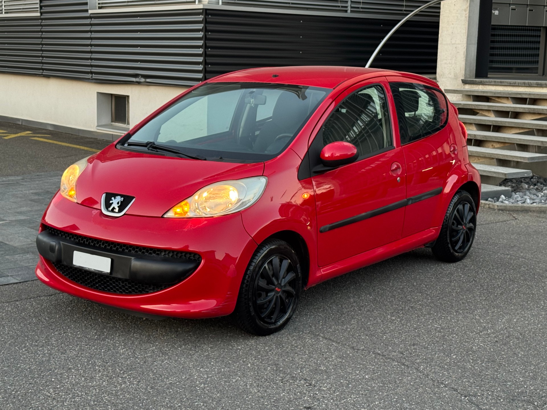PEUGEOT 107 1.0 City Move 2-Tronic-image-0