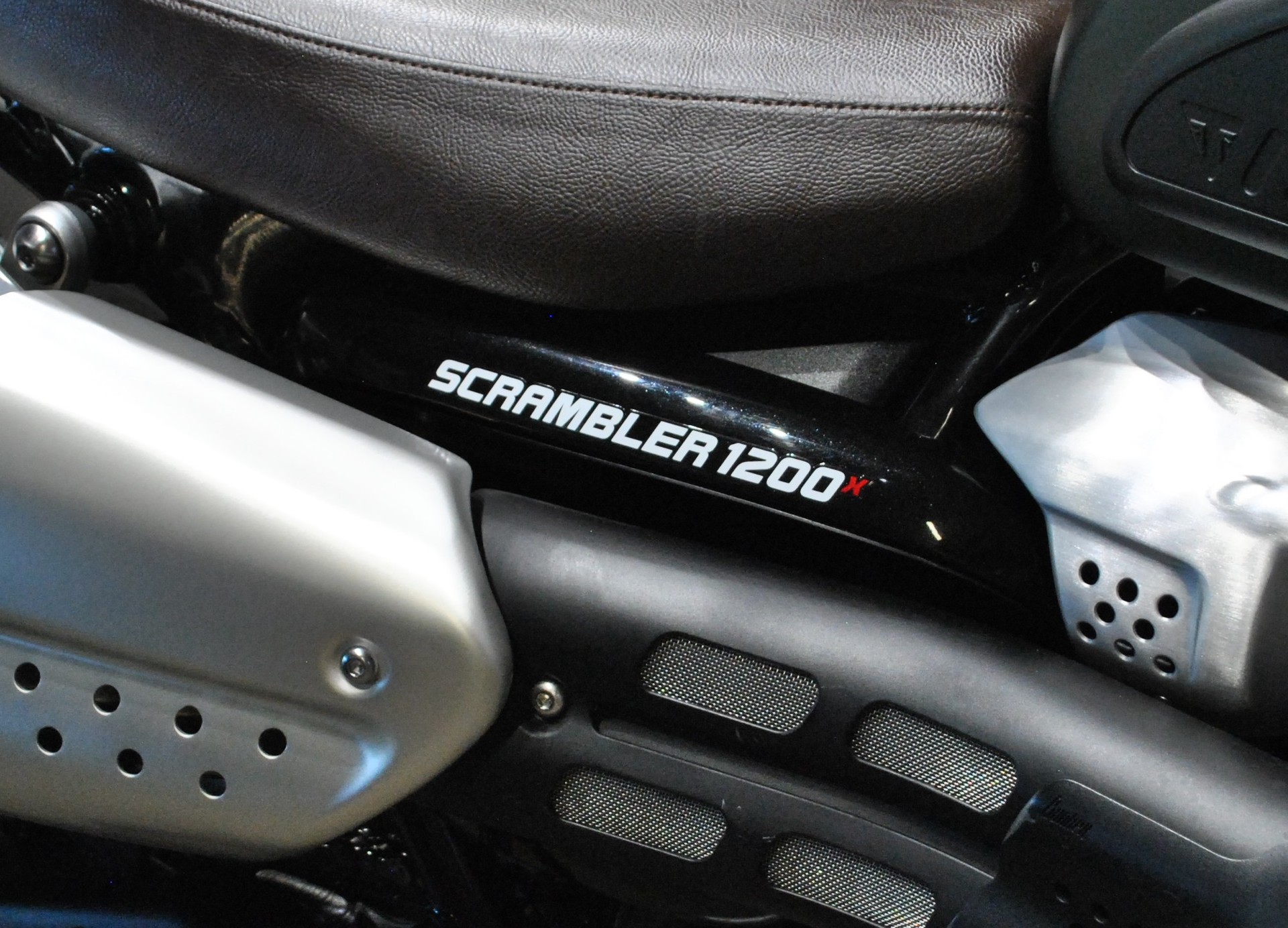 TRIUMPH Scrambler 1200 X-image-7