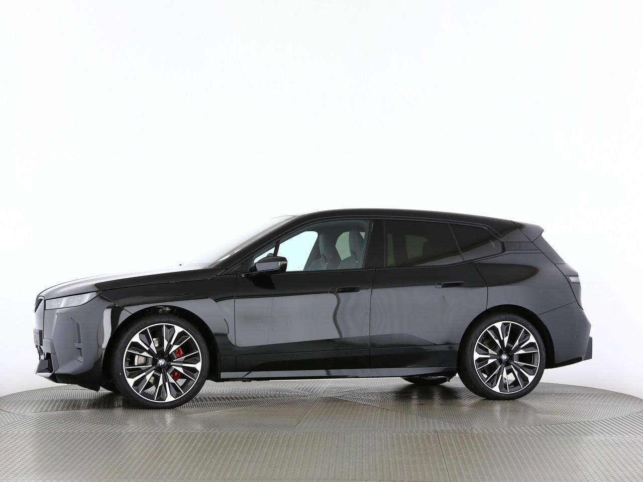 BMW iX xDrive60-image-4