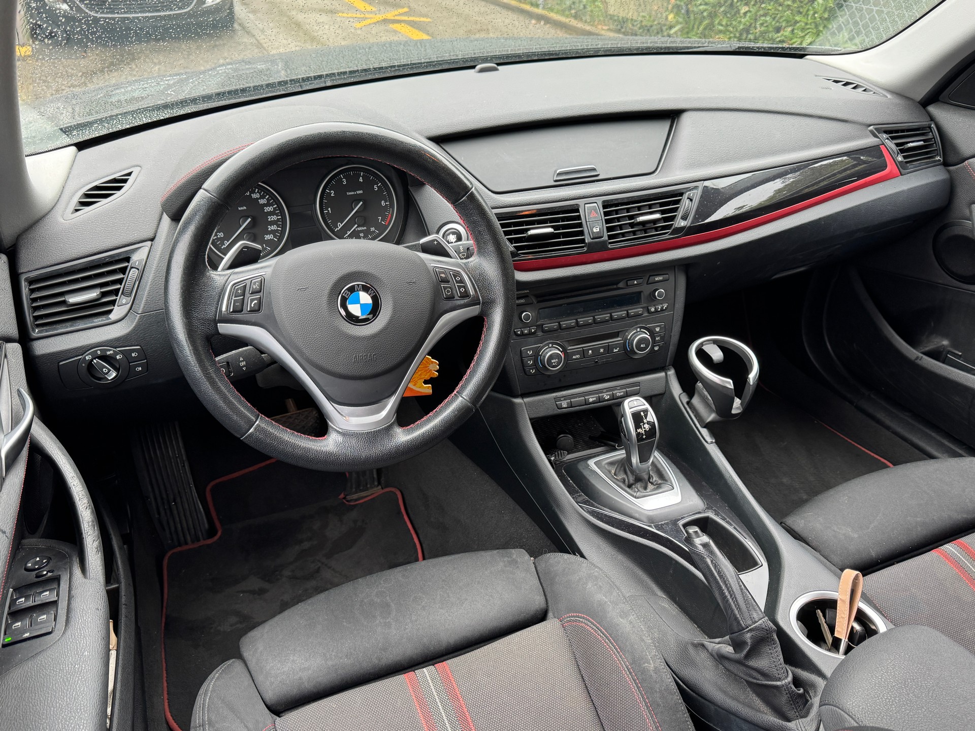 BMW X1 xDrive 20i Sport Line Steptronic-image-10
