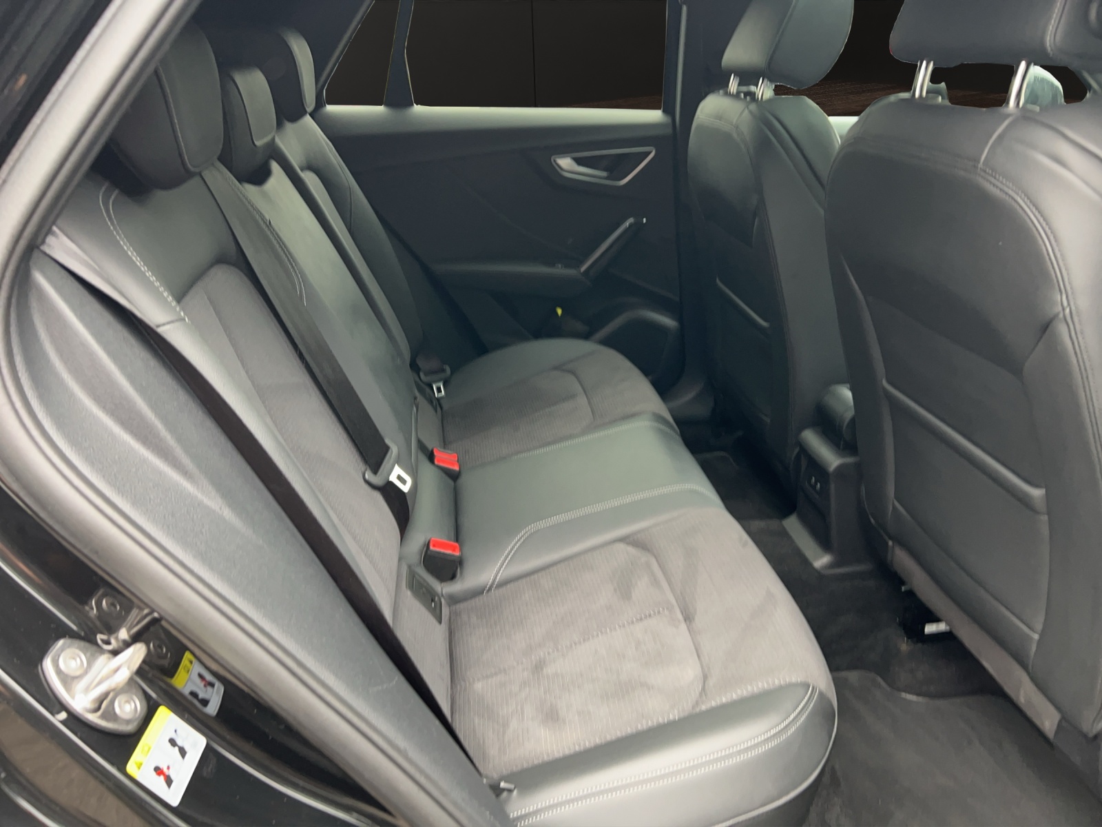 AUDI Q2 40 TFSI S line Attraction quattro S-tronic-image-16