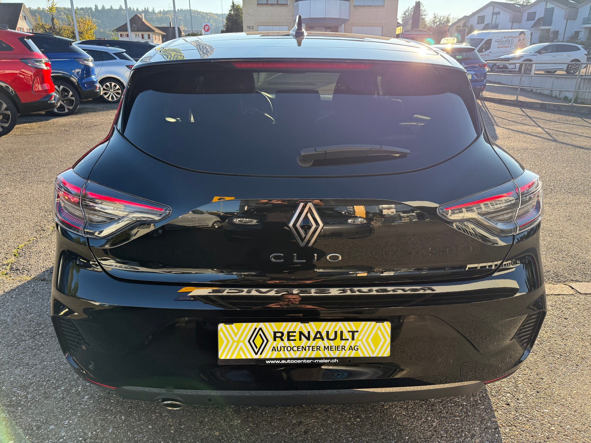 RENAULT Clio 1.0 Techno-image-4