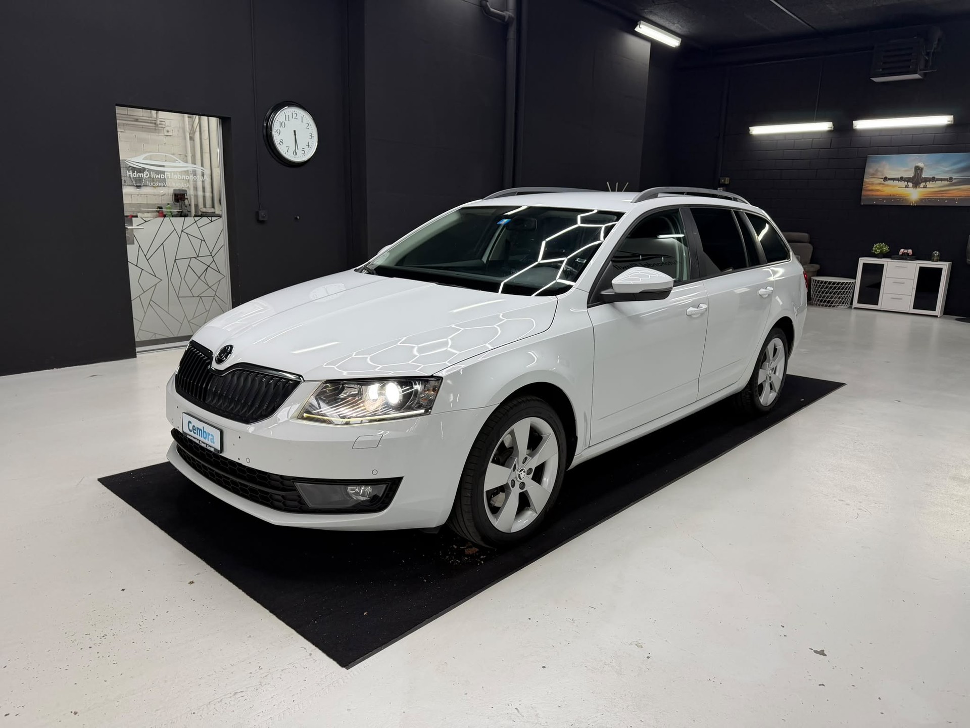 SKODA Octavia Combi 1.8 TSI Ambition 4x4 DSG-showroom-element-2
