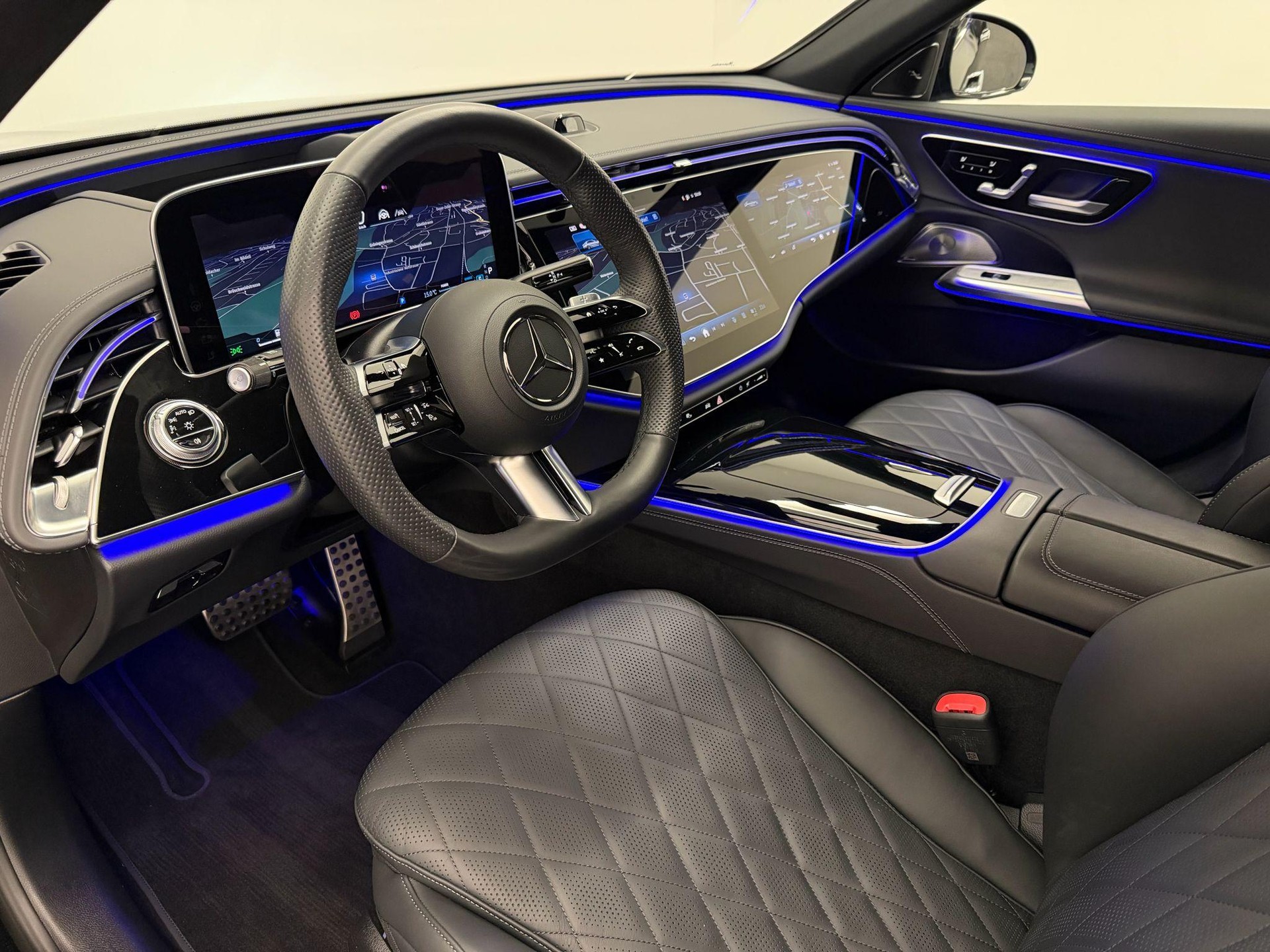 MERCEDES-BENZ E 450 d AMG Line 4matic-image-9