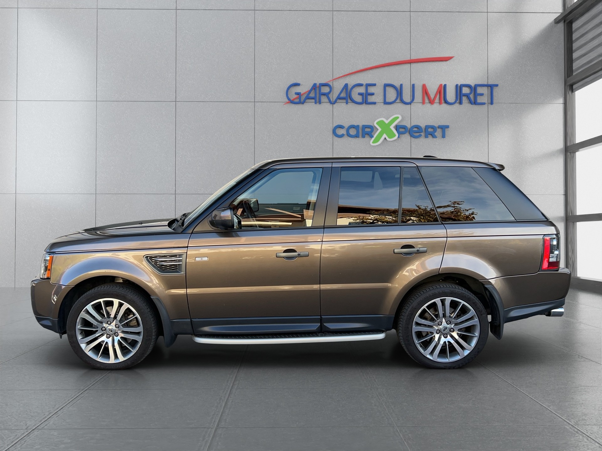 LAND ROVER Range Rover Sport 3.0 TDV6 HSE Automatic-image-1