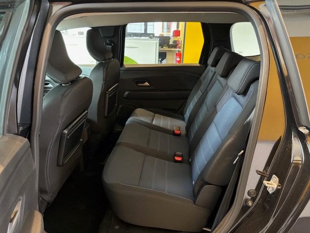DACIA Jogger HEV 155 Journey-image-9