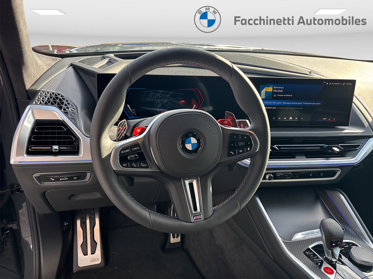 BMW XM xDrive 50e PHEV Steptronic-image-17