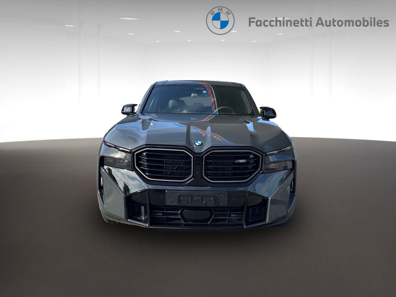 BMW XM xDrive 50e PHEV Steptronic-image-7