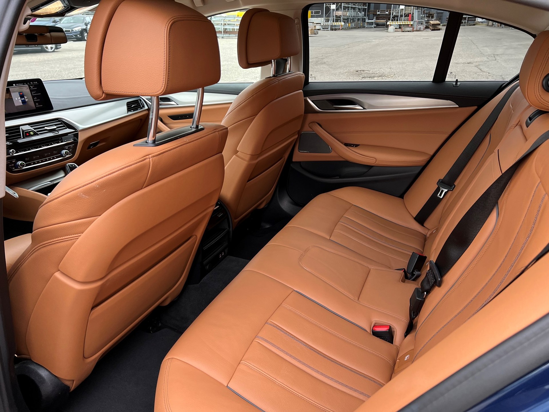 BMW 530d xDrive 48V Luxury Line Steptronic-image-7