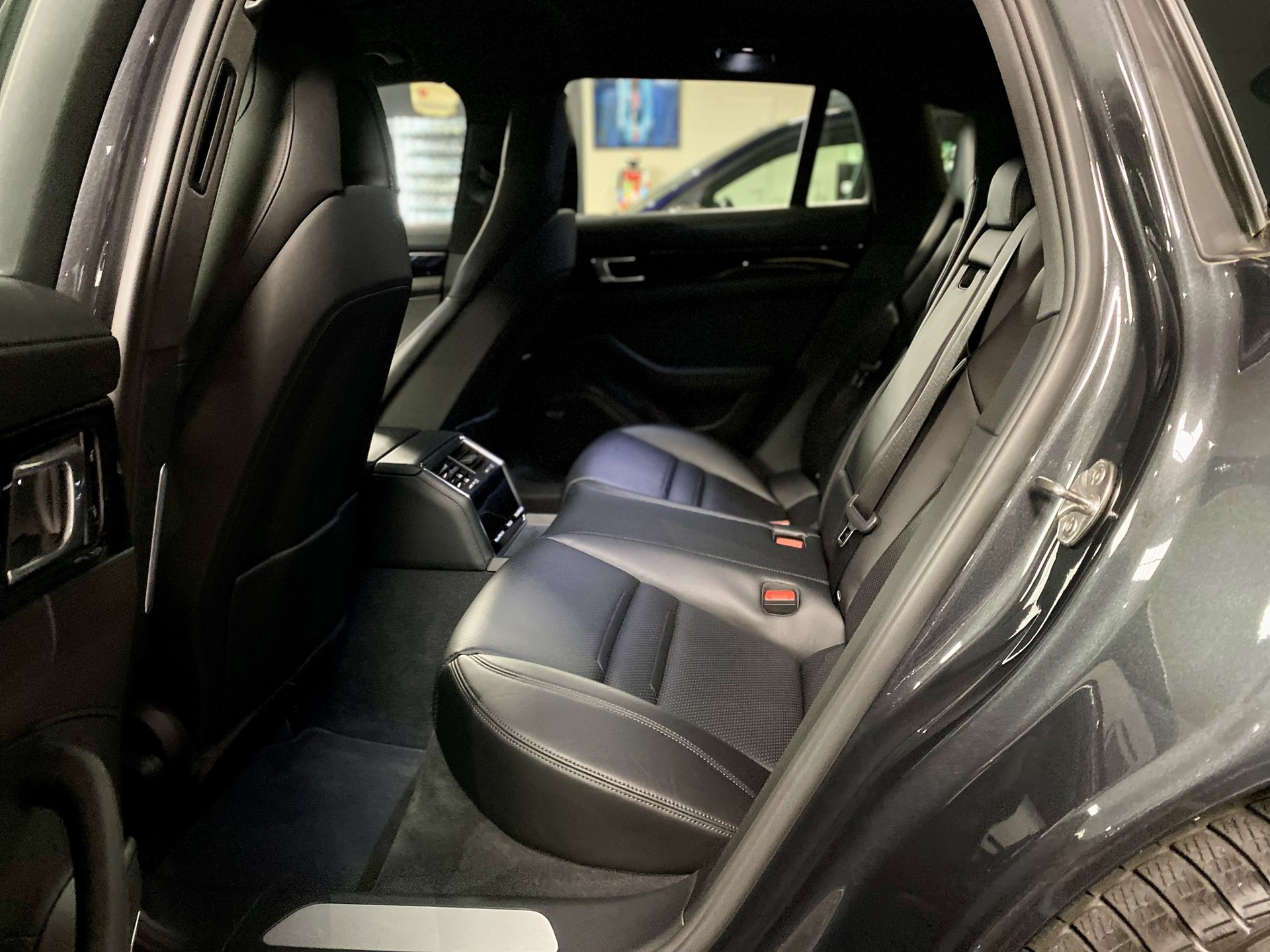 PORSCHE Panamera 4S Sport Turismo PDK-image-13